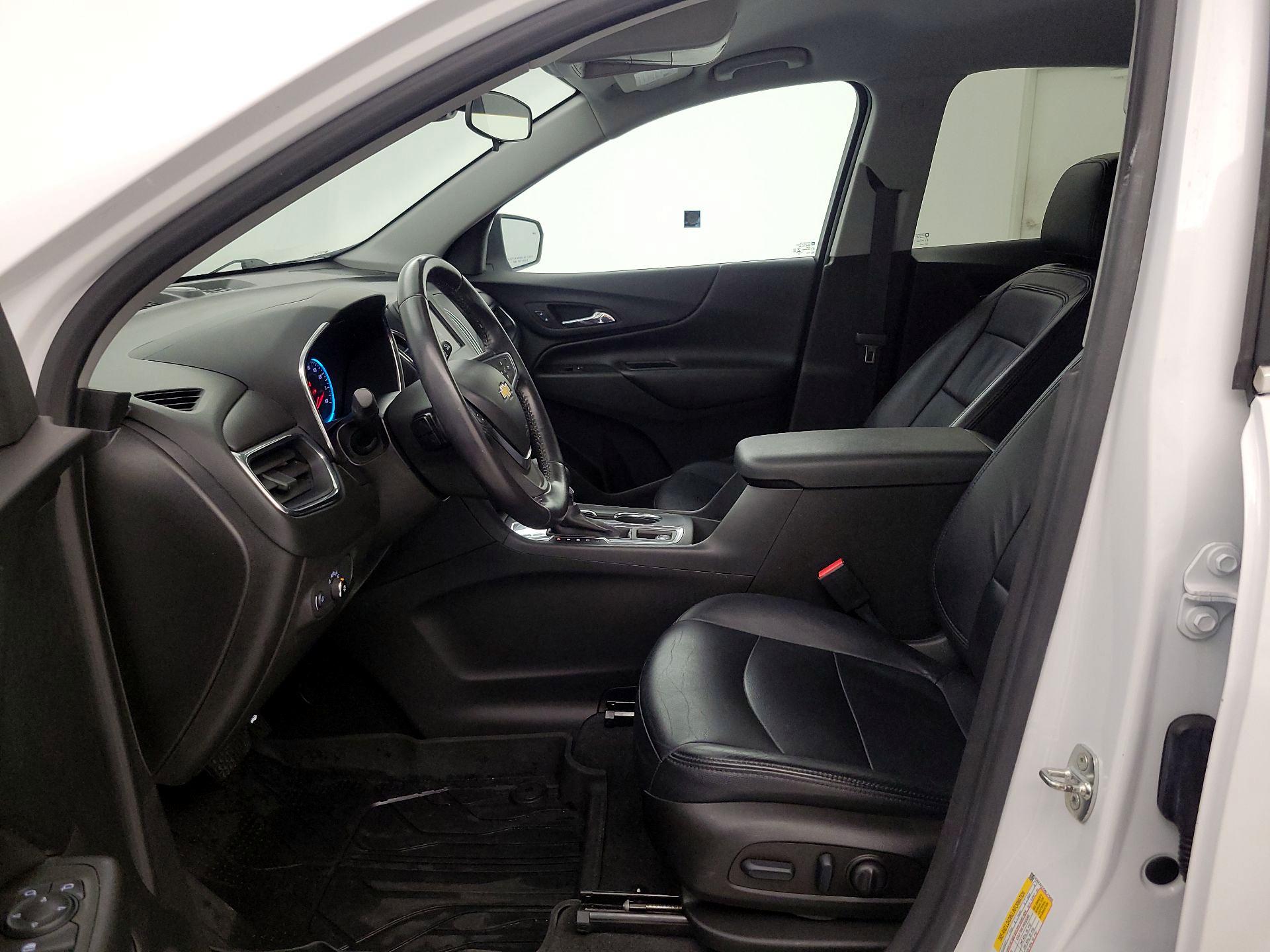 Thumbnail: 2022 Chevrolet Equinox - 11