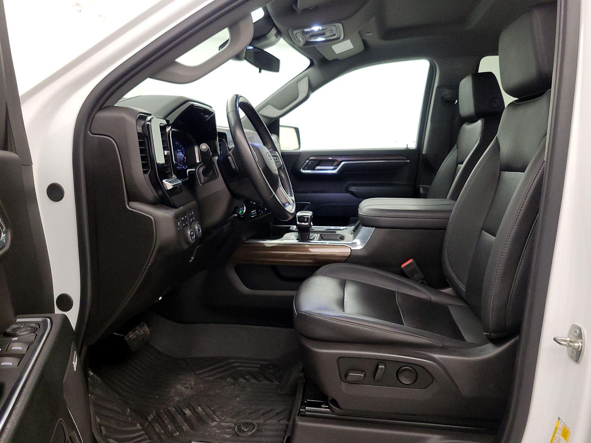 Thumbnail: 2024 Chevrolet Silverado 1500 - 11
