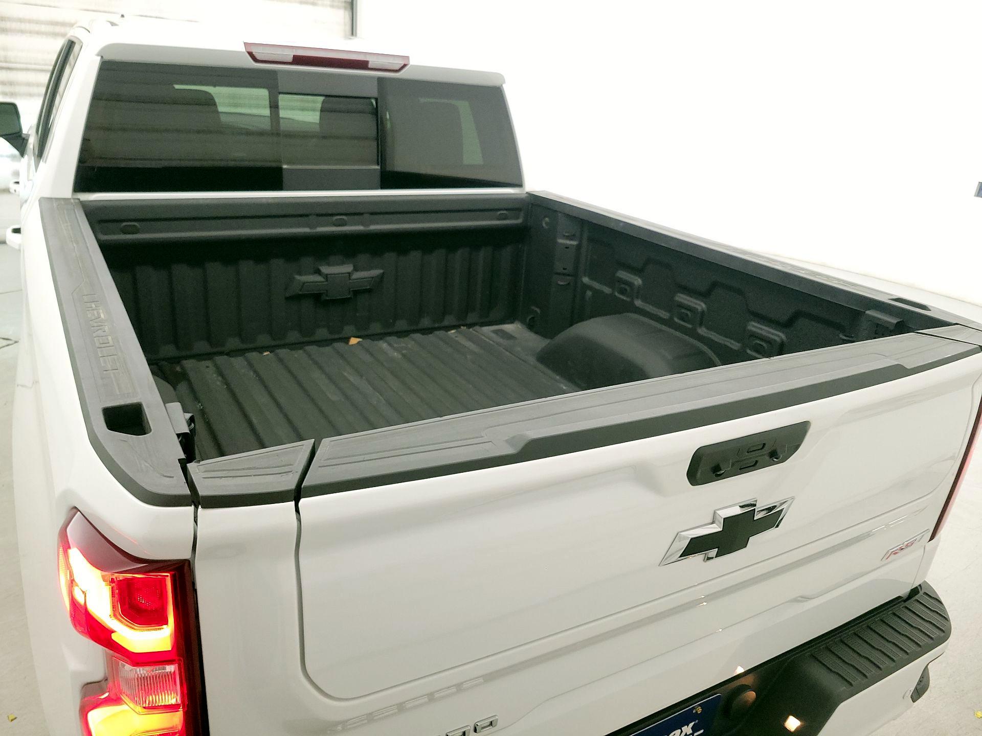Thumbnail: 2024 Chevrolet Silverado 1500 - 20