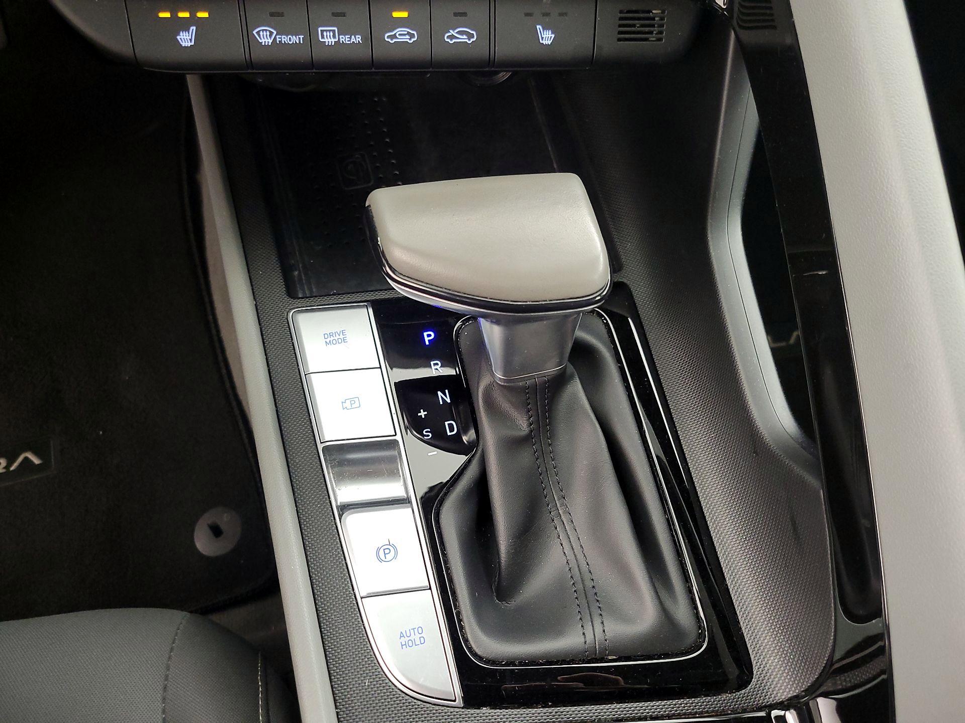 Thumbnail: 2023 Hyundai Elantra - 18