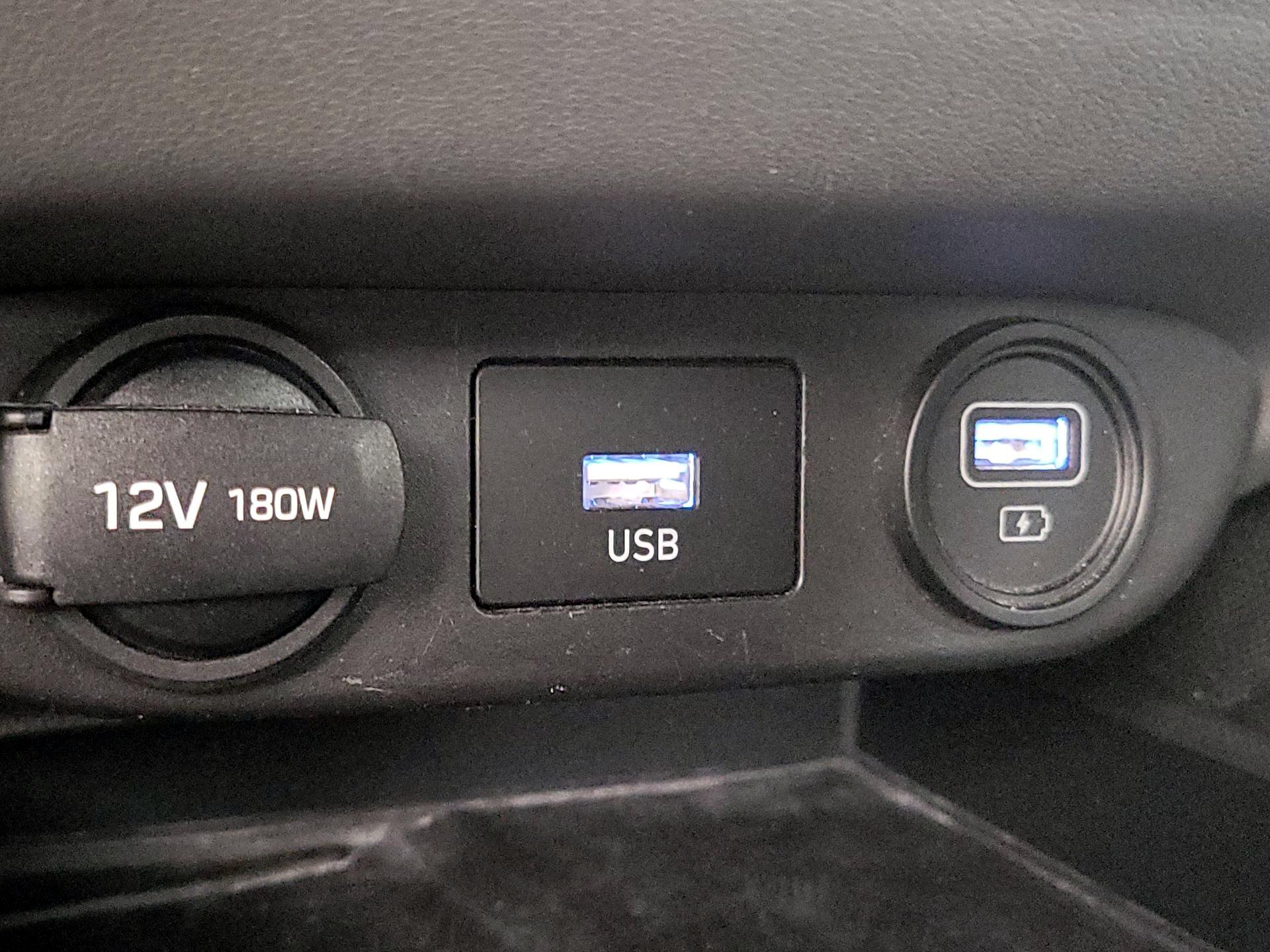 Thumbnail: 2023 Hyundai Elantra - 19