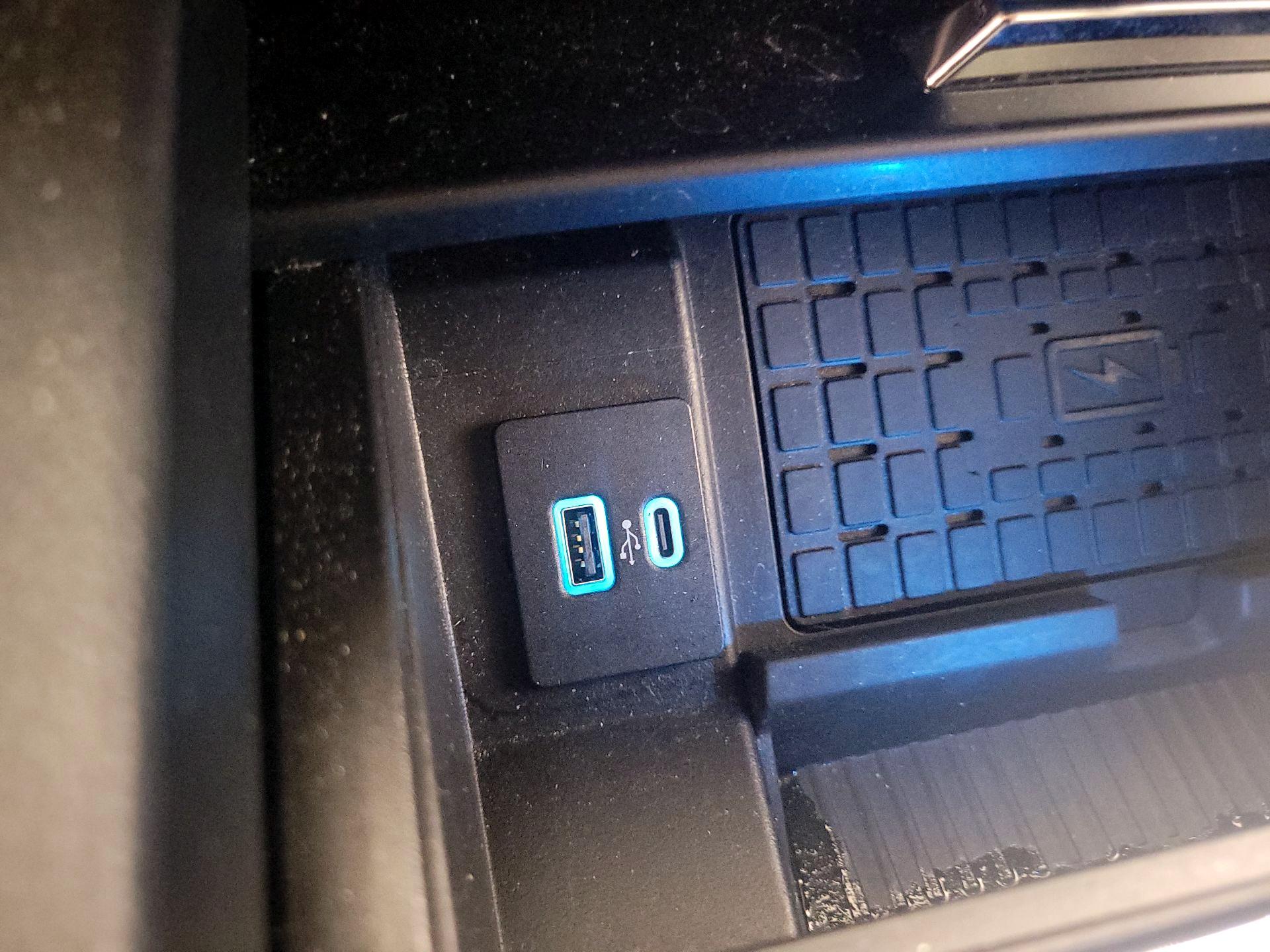 Thumbnail: 2023 Ford Expedition - 19