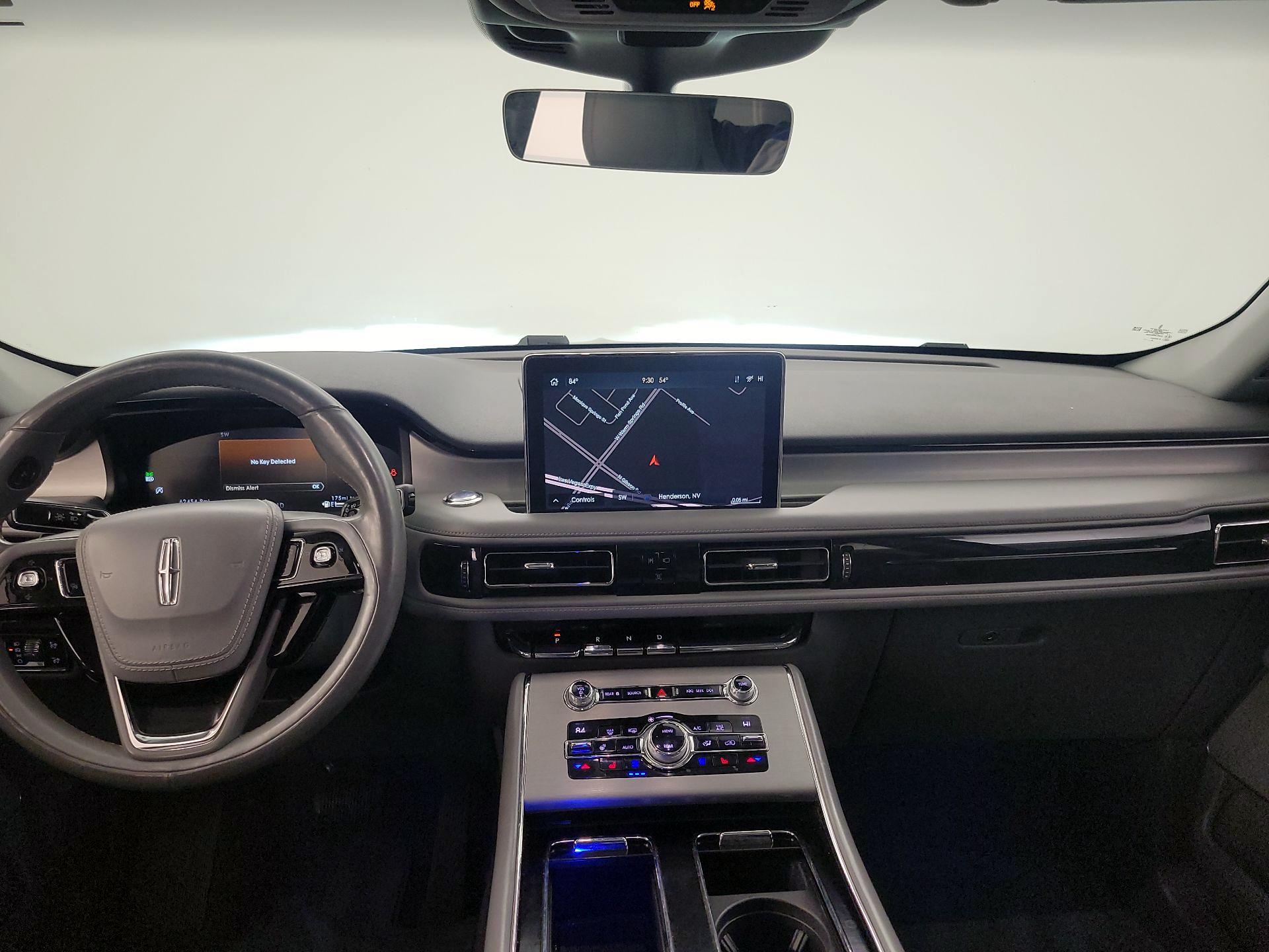 Thumbnail: 2020 Lincoln Aviator - 9