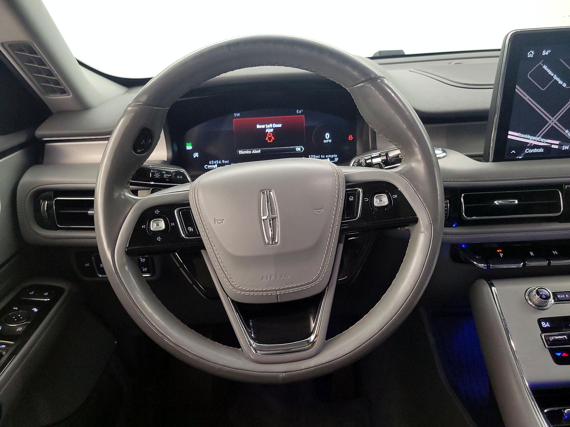 Thumbnail: 2020 Lincoln Aviator - 10