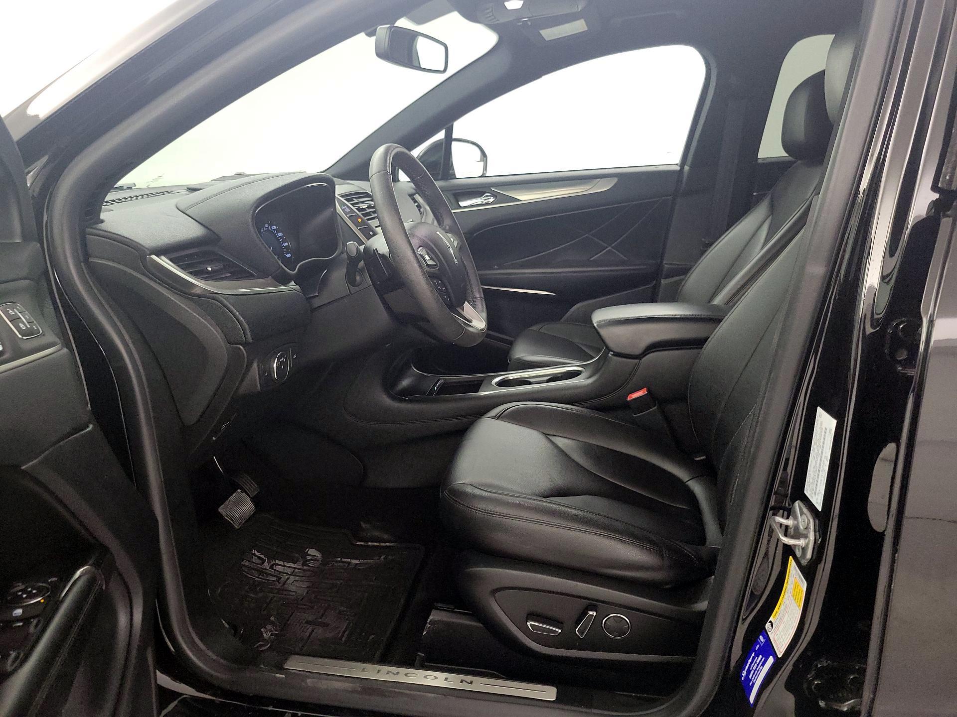 Thumbnail: 2019 Lincoln MKC - 11