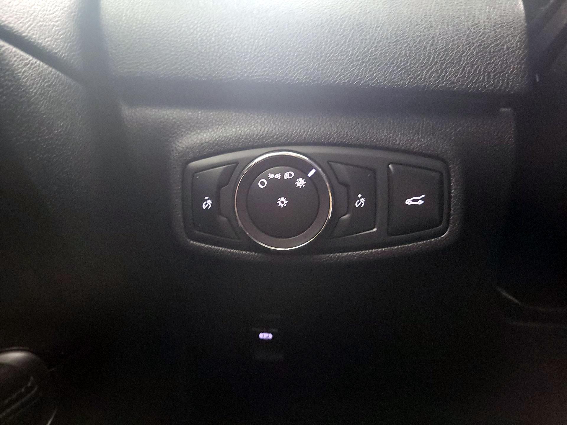 Thumbnail: 2019 Lincoln MKC - 13