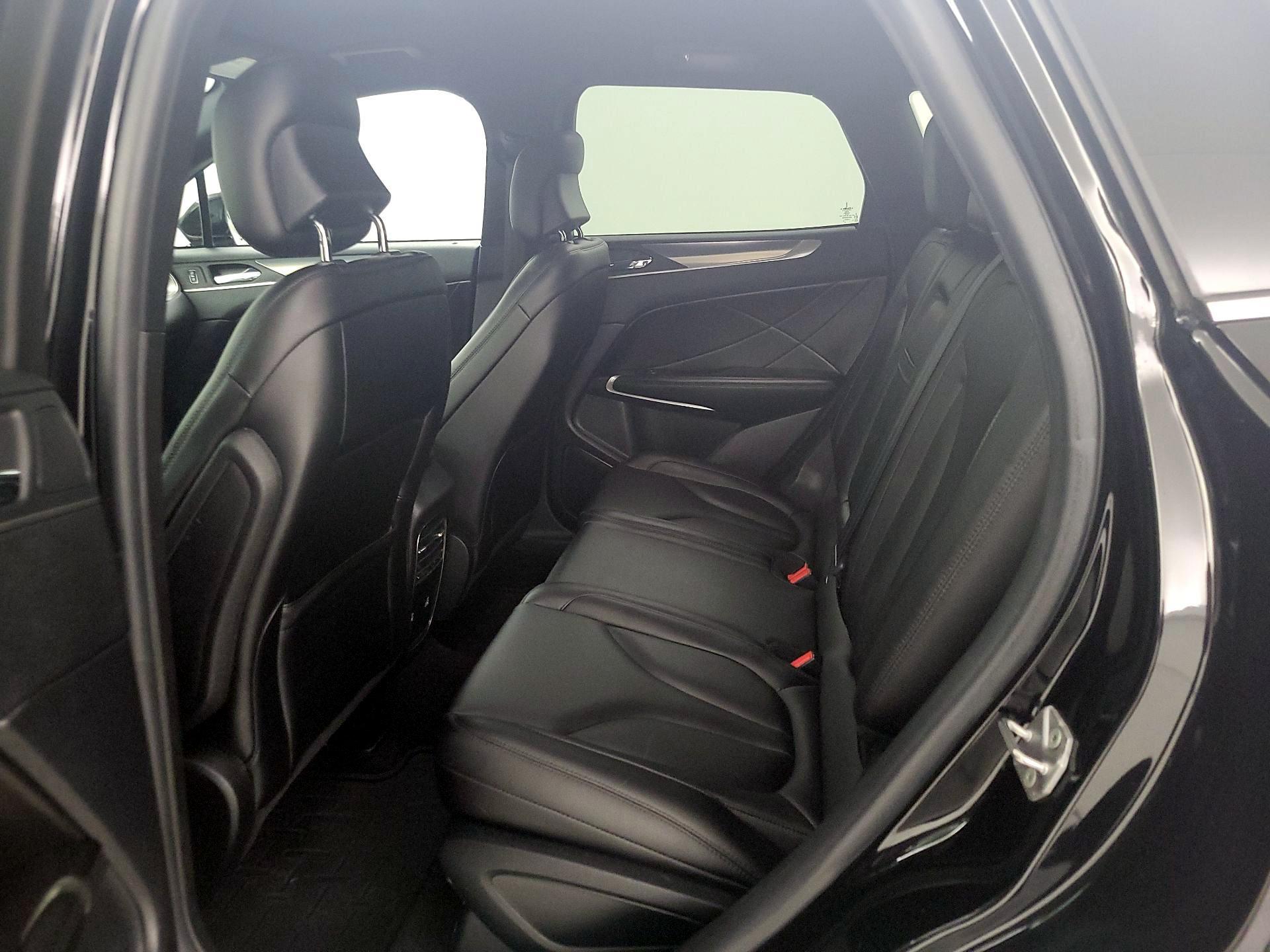 Thumbnail: 2019 Lincoln MKC - 19