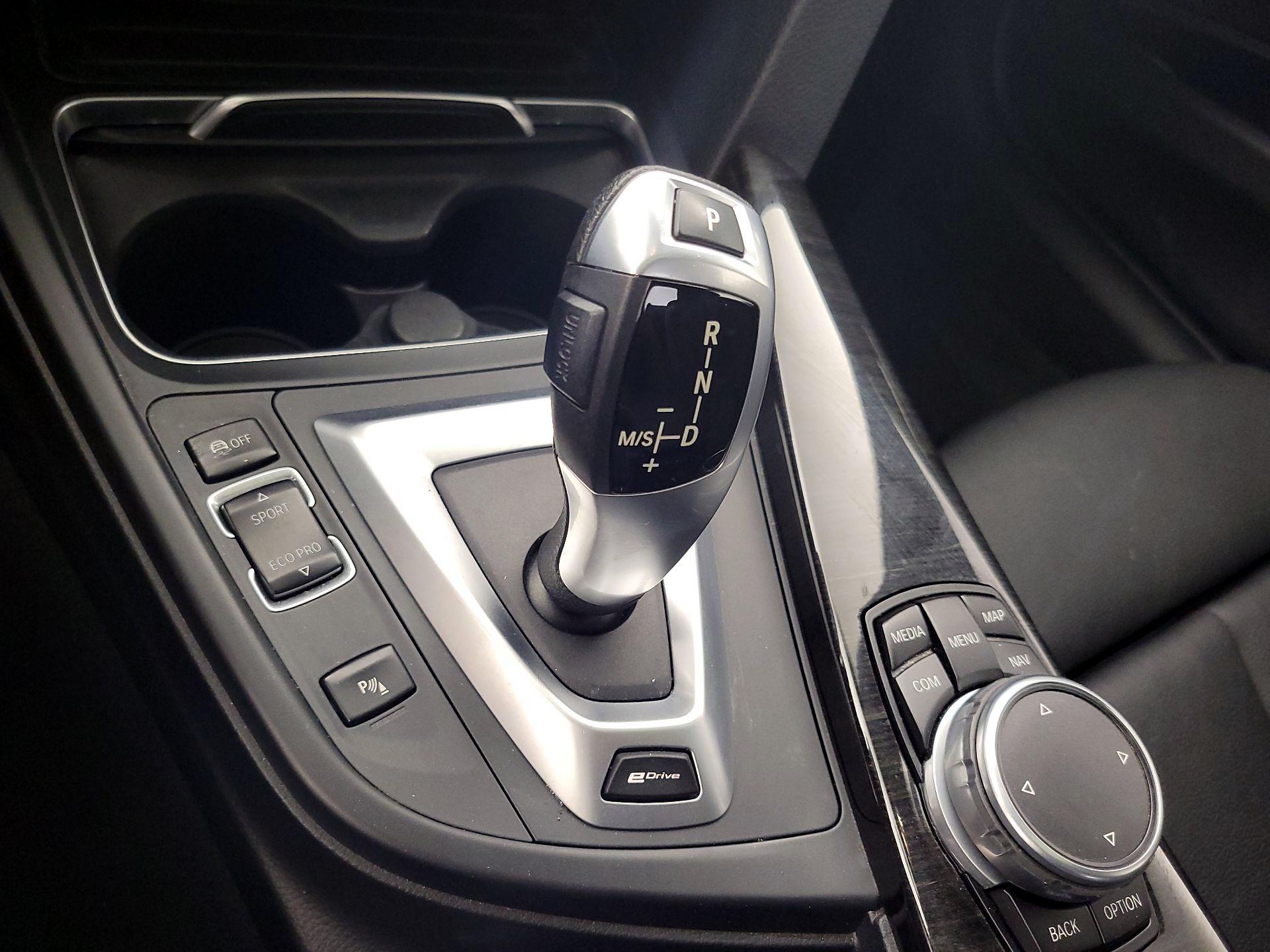 Thumbnail: 2017 BMW 3 Series - 17