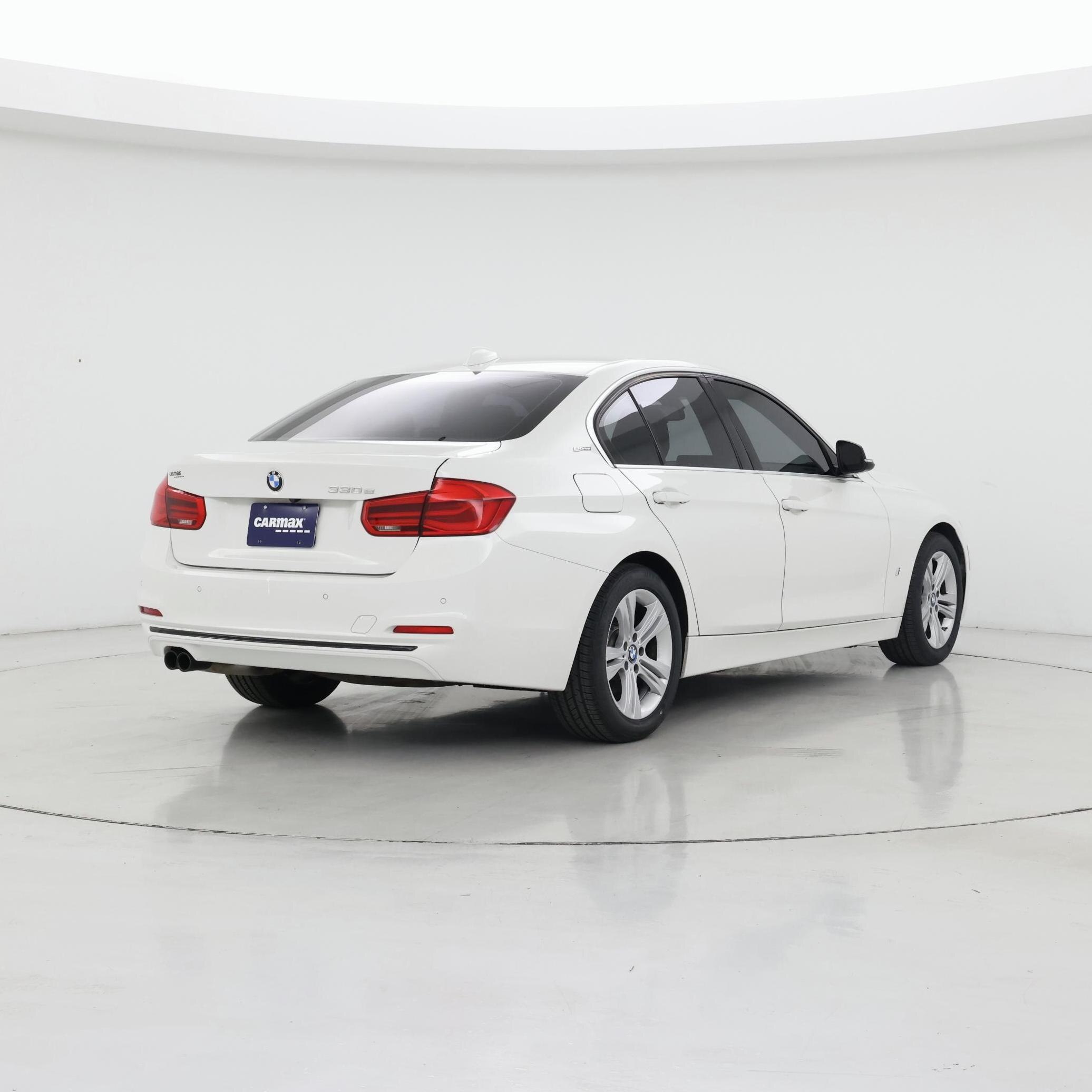 Thumbnail: 2017 BMW 3 Series - 8