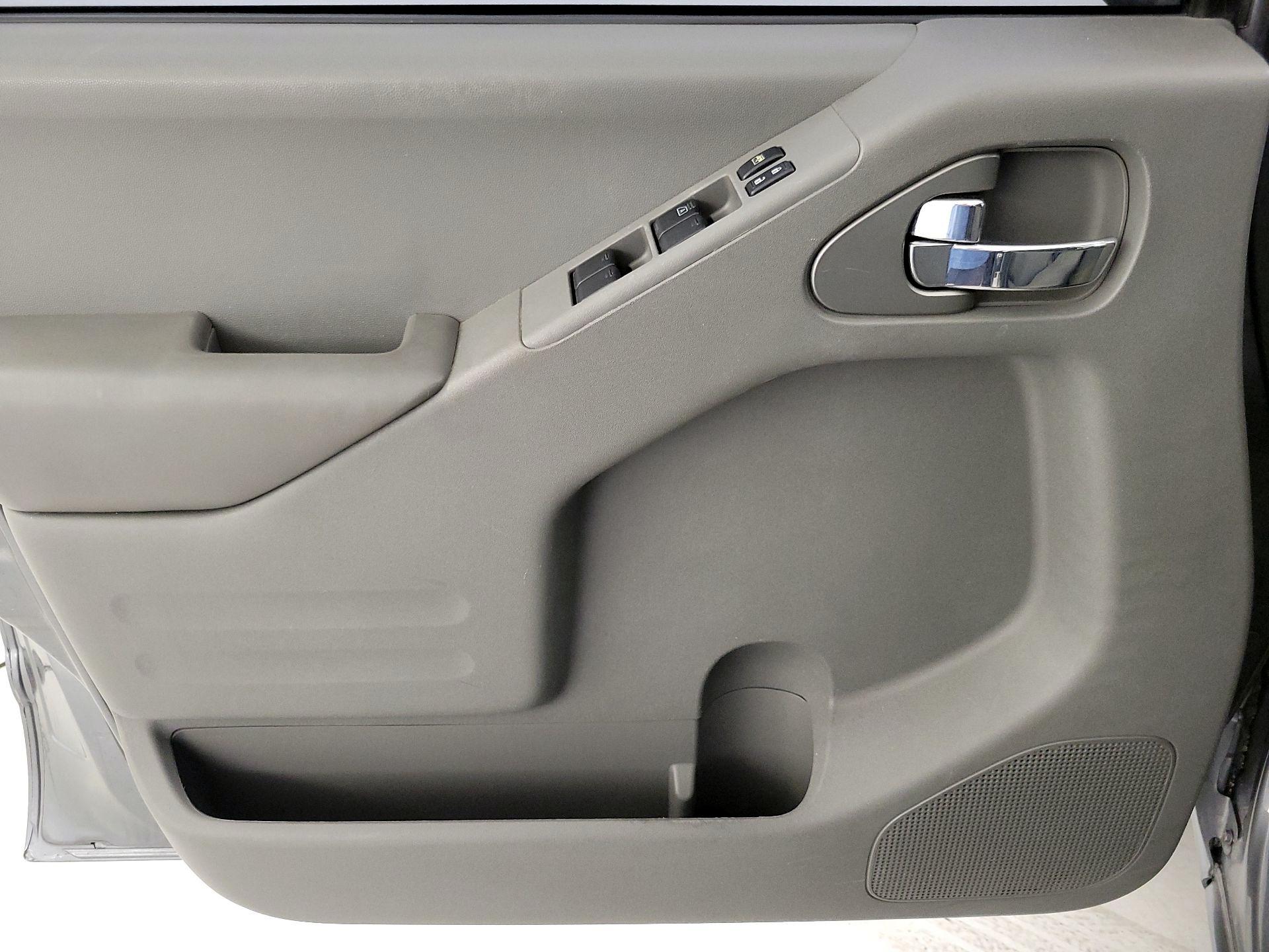 Thumbnail: 2016 Nissan Frontier - 12