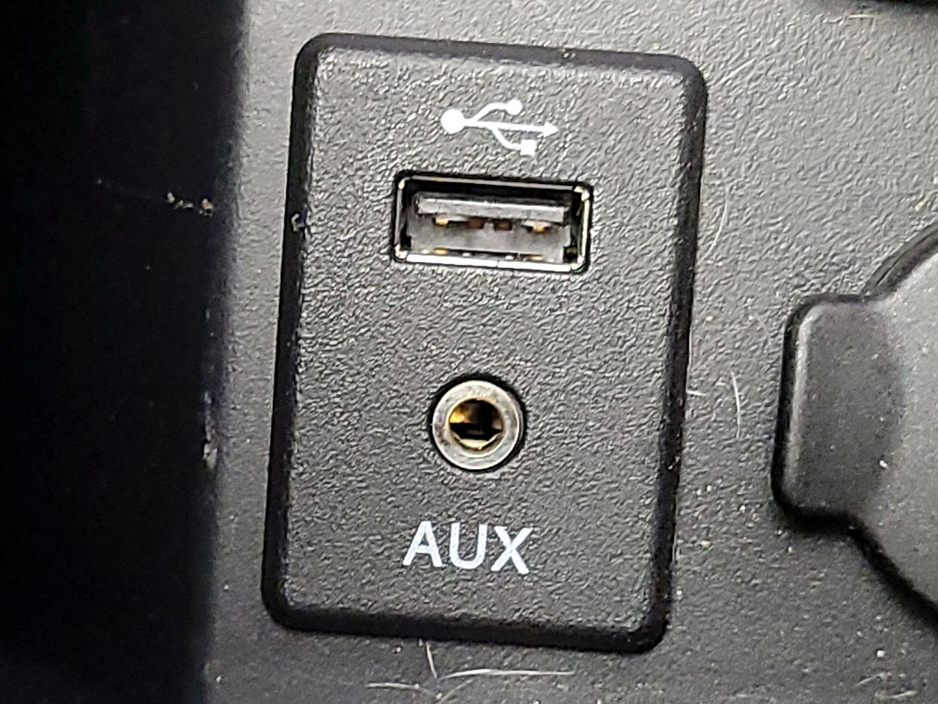 Thumbnail: 2016 Nissan Frontier - 18