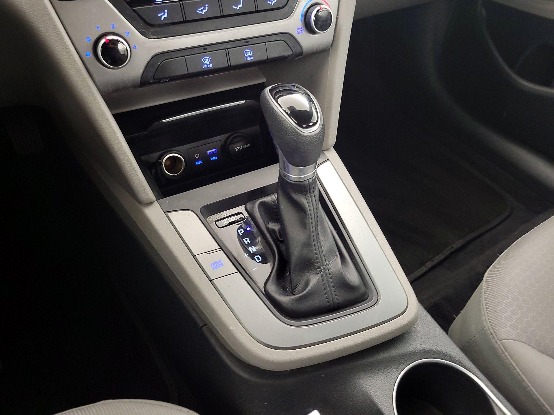 Thumbnail: 2017 Hyundai Elantra - 17