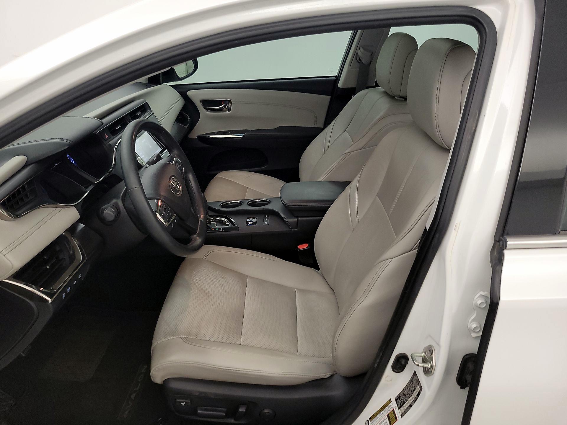 Thumbnail: 2016 Toyota Avalon - 11