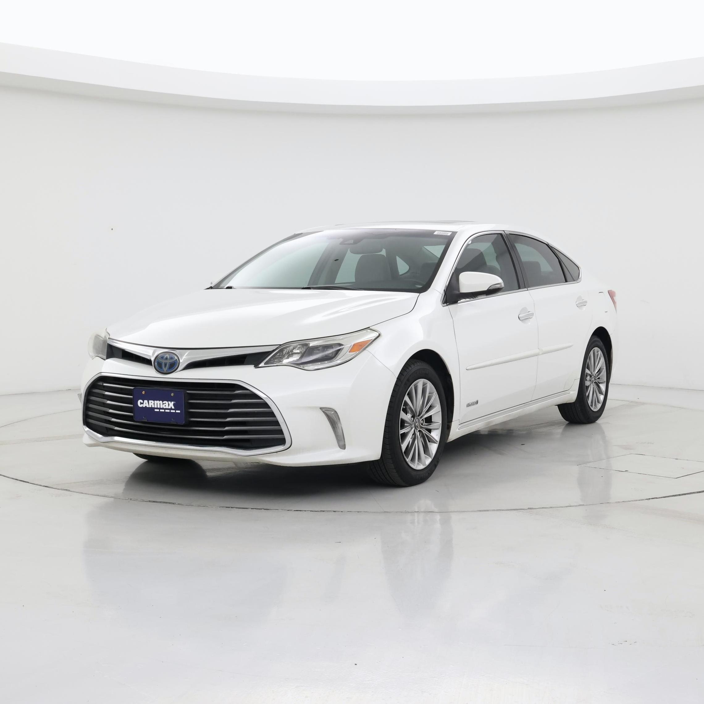 Thumbnail: 2016 Toyota Avalon - 4