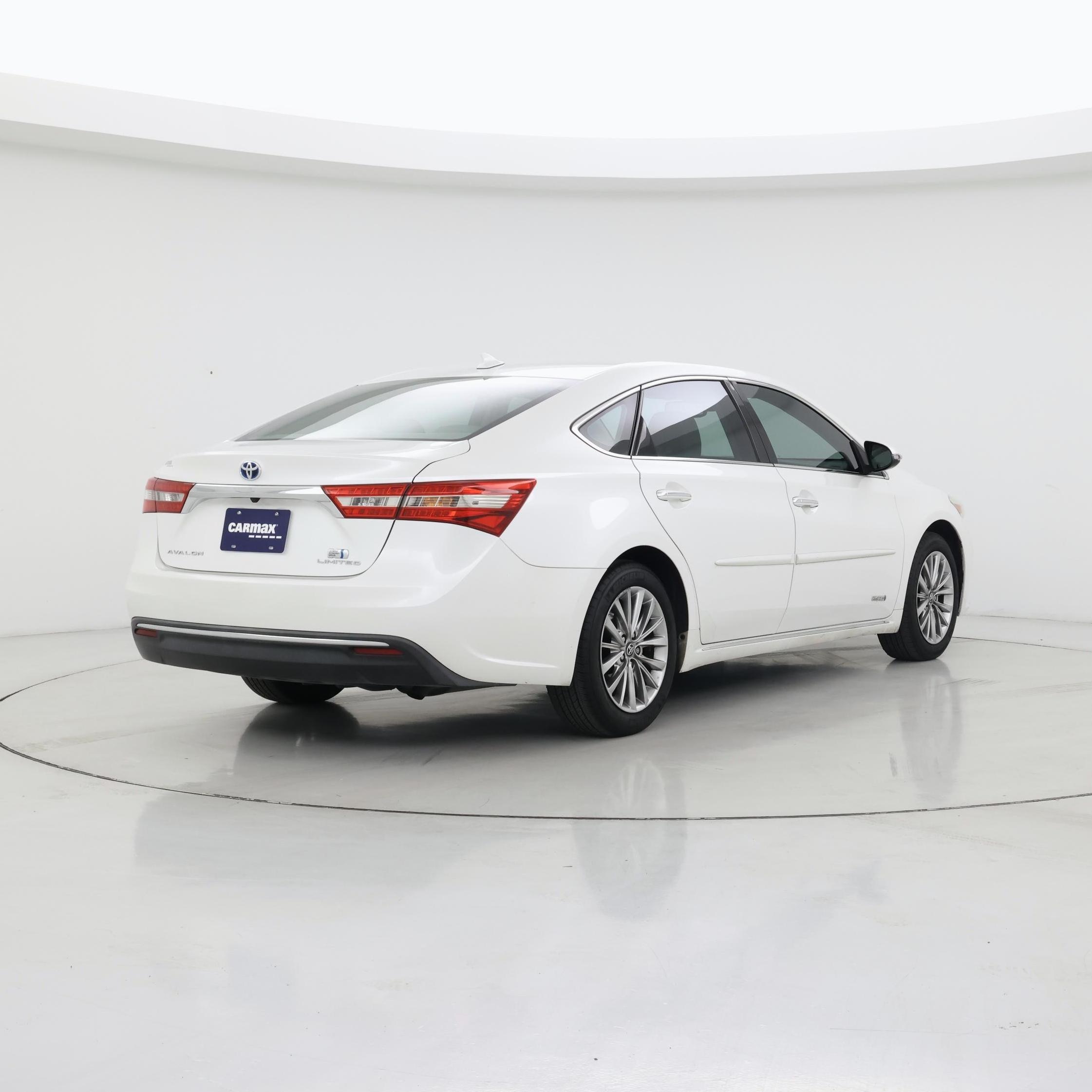 Thumbnail: 2016 Toyota Avalon - 8