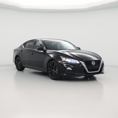 Black 2020 Nissan Altima SR