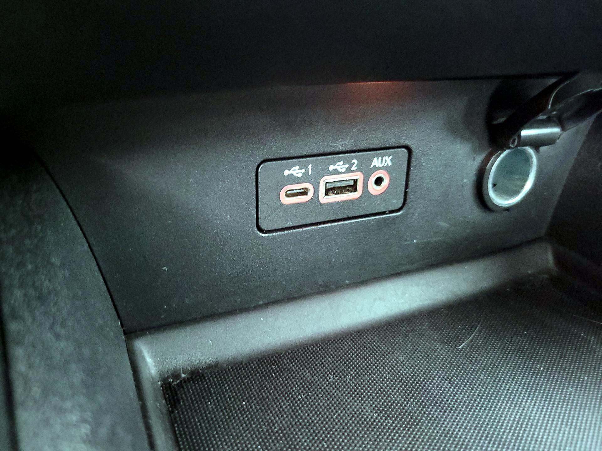 Thumbnail: 2020 Nissan Altima - 18