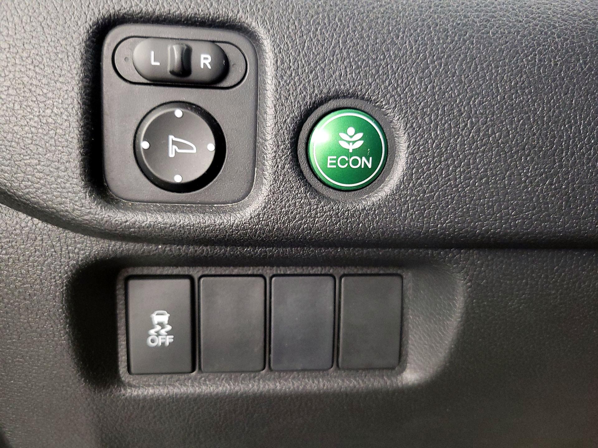 Thumbnail: 2018 Honda Pilot - 13