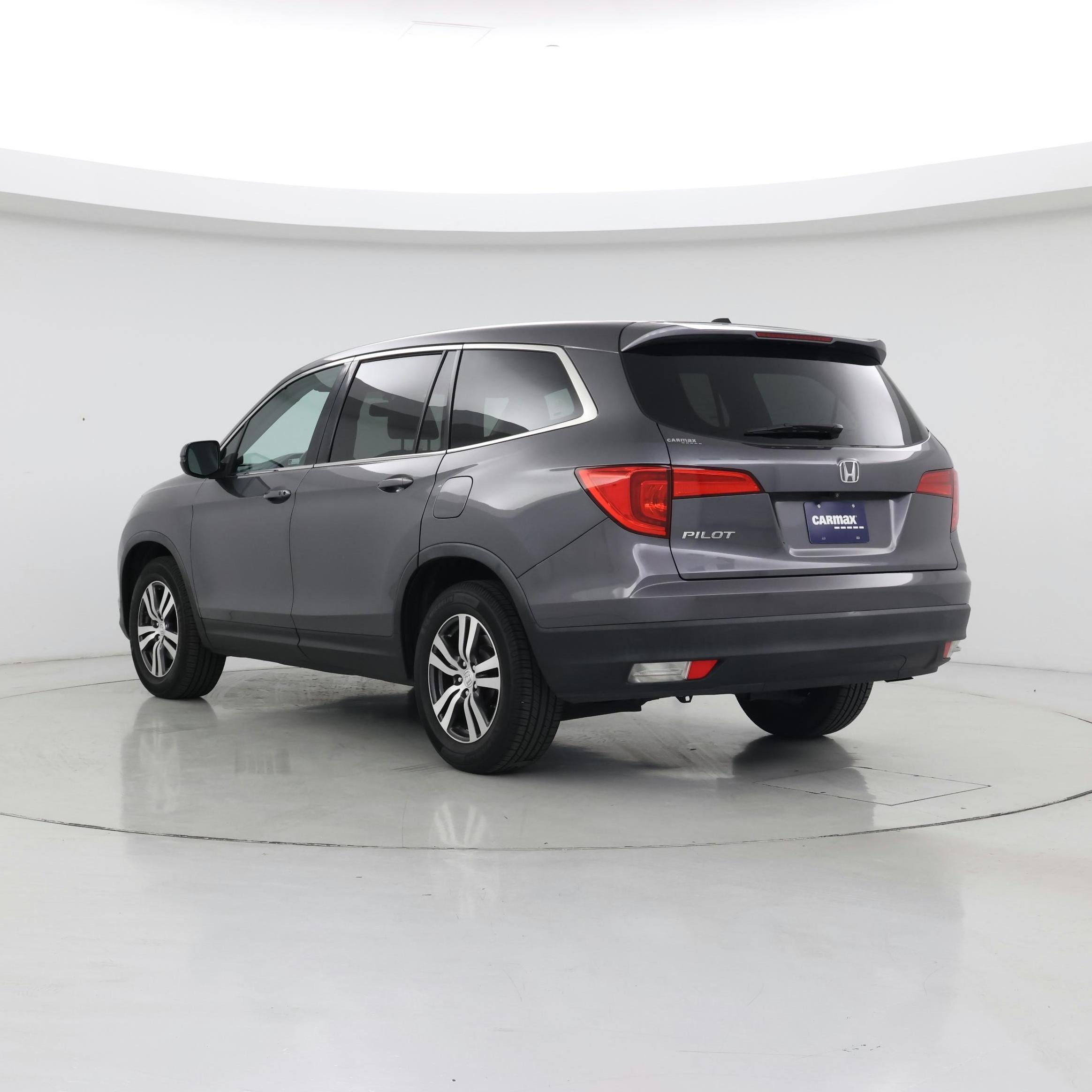 Thumbnail: 2018 Honda Pilot - 2