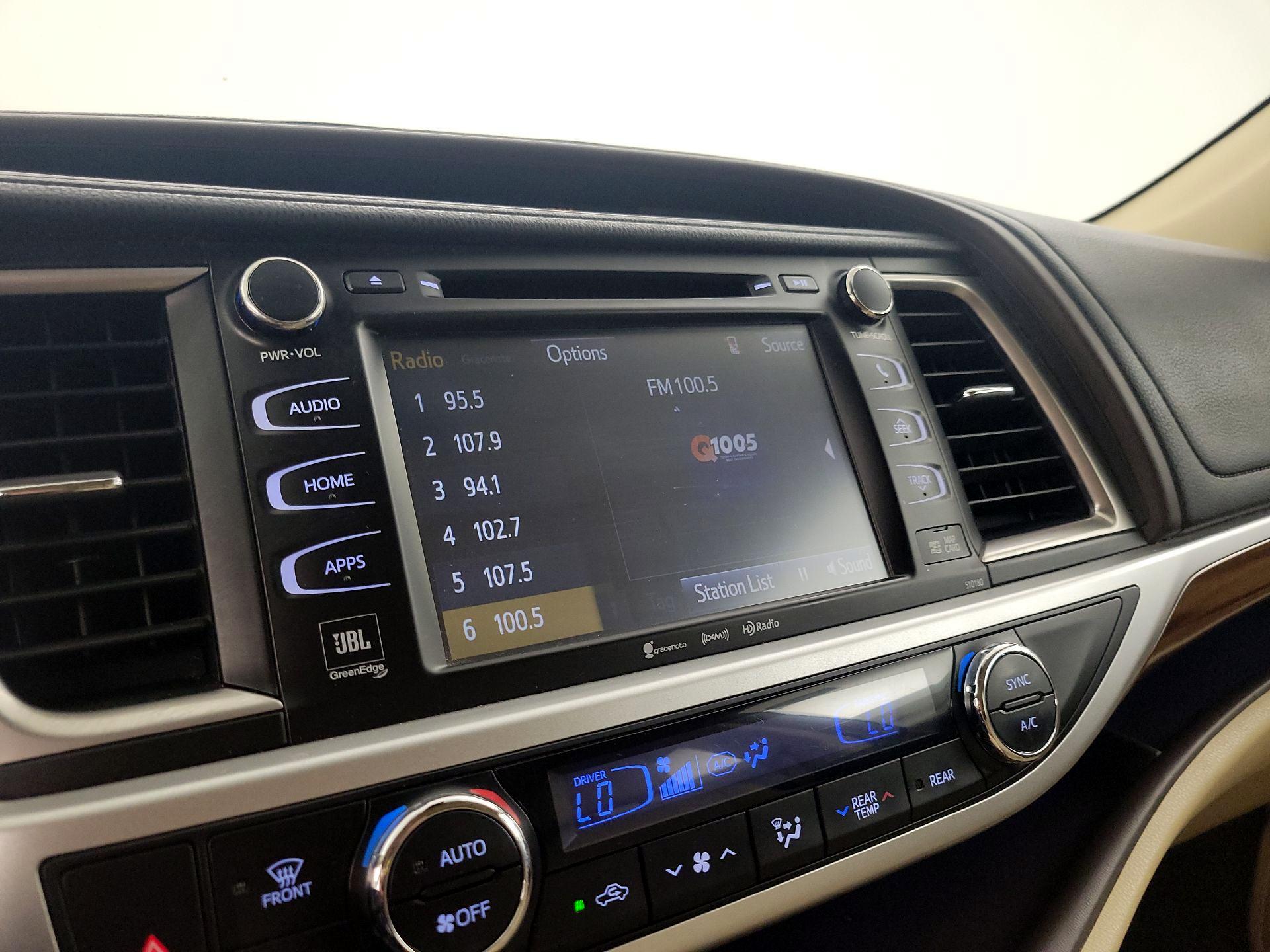 Thumbnail: 2017 Toyota Highlander - 15