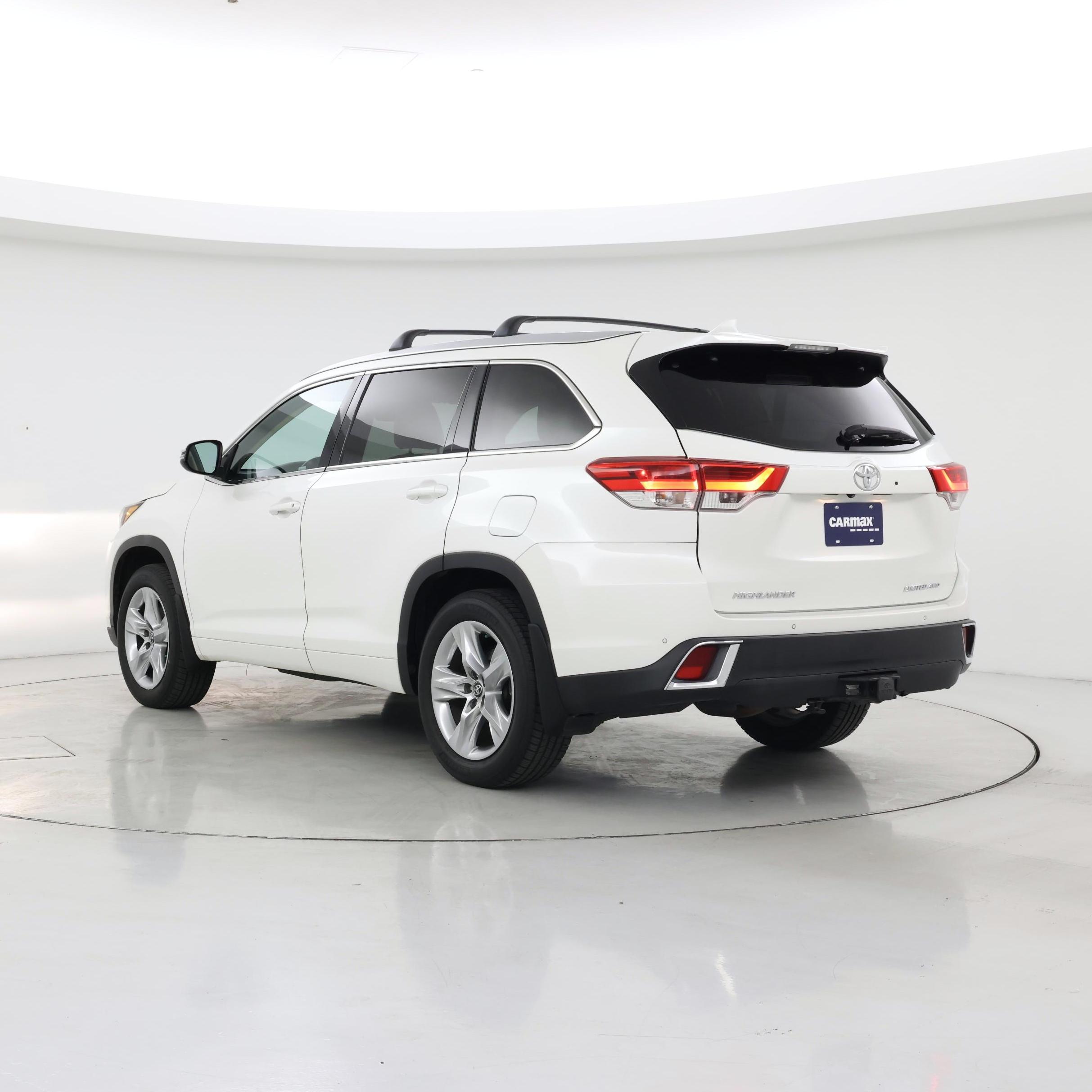 Thumbnail: 2017 Toyota Highlander - 2