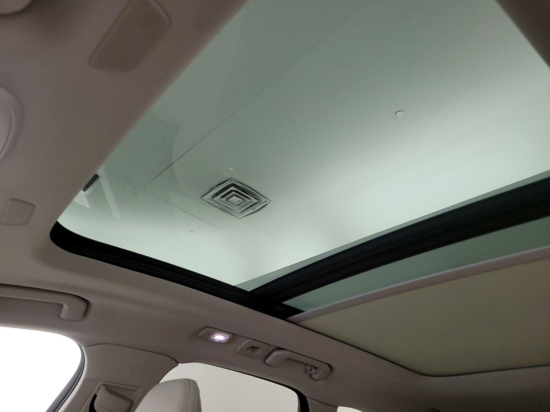 Thumbnail: 2024 Volvo XC60 - 20