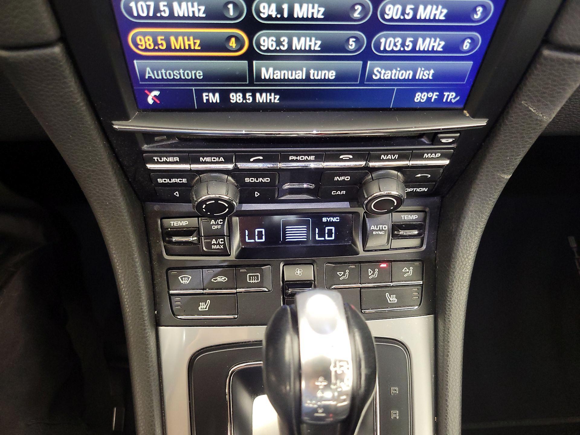 Thumbnail: 2016 Porsche Cayman - 16