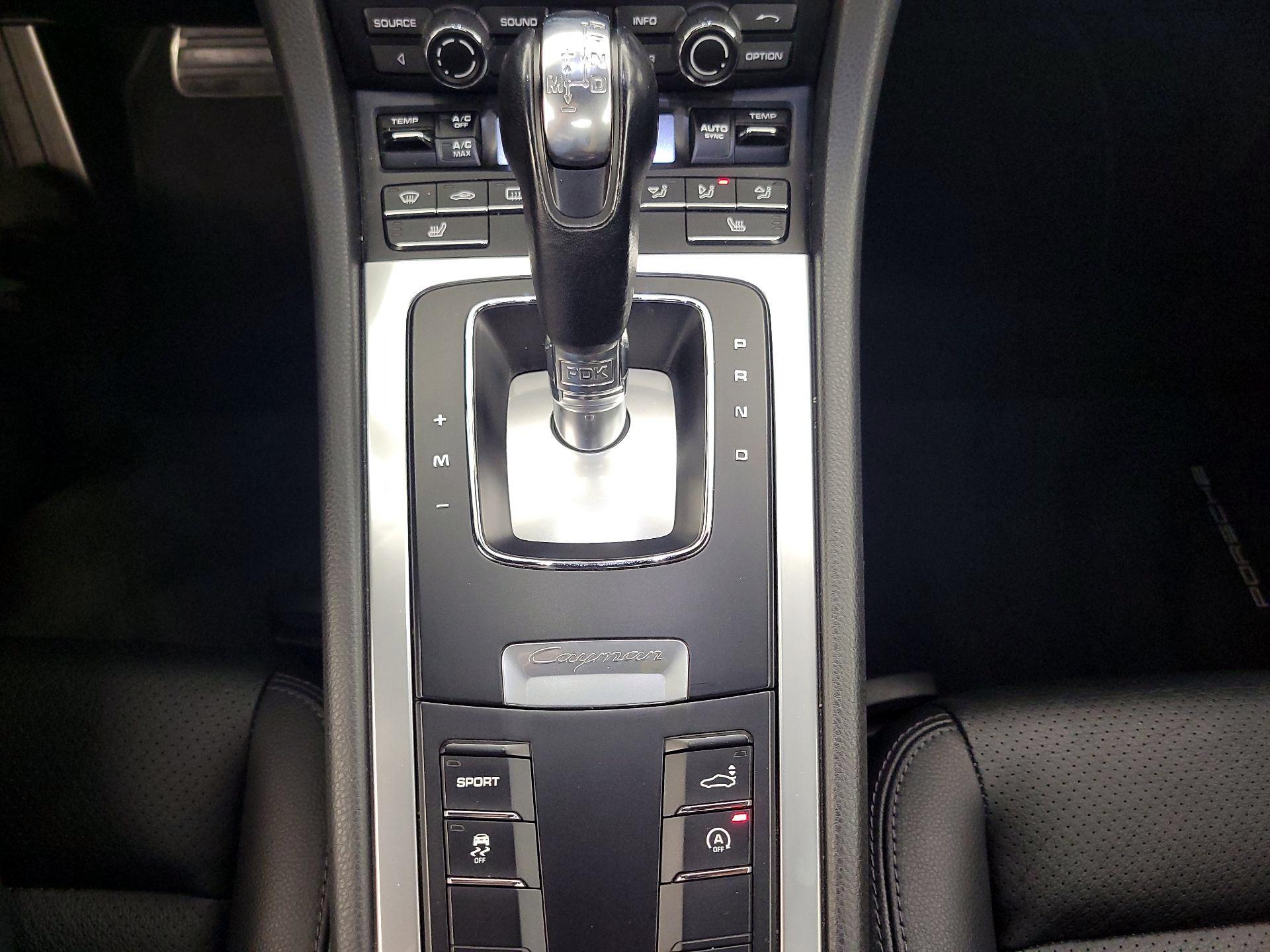 Thumbnail: 2016 Porsche Cayman - 17