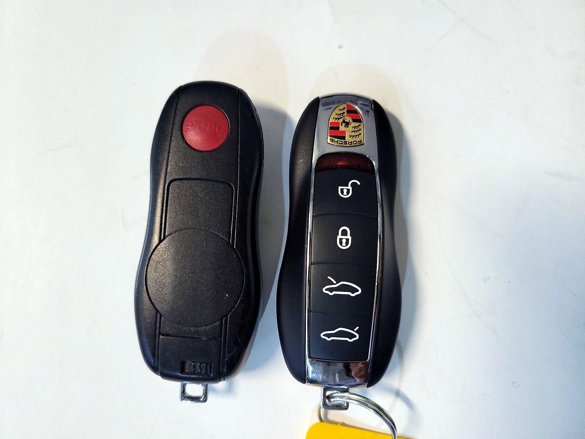 Thumbnail: 2016 Porsche Cayman - 20