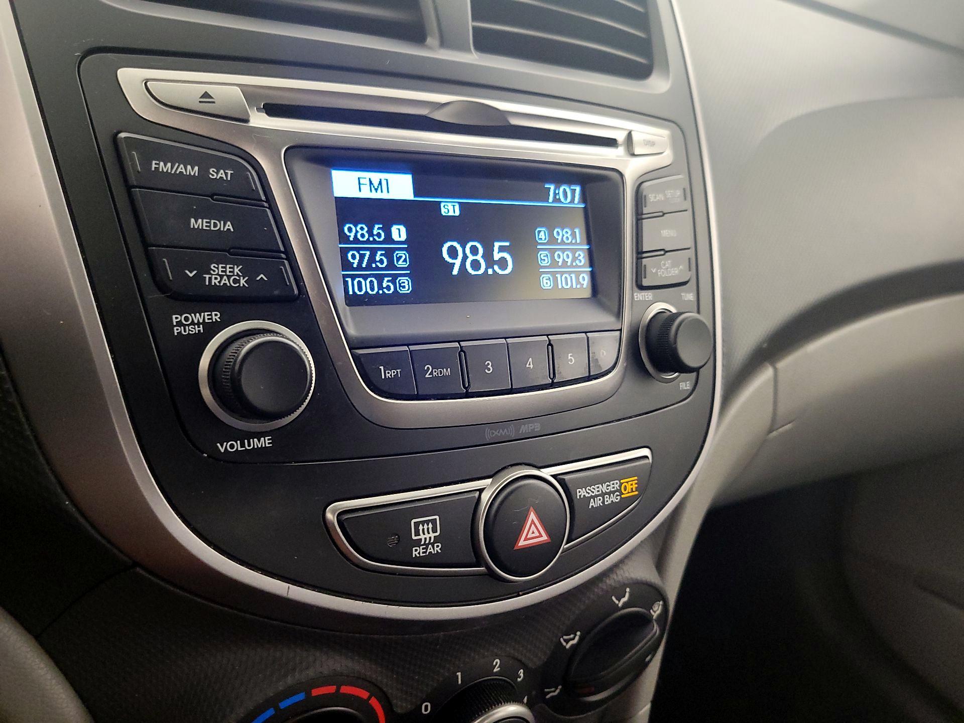 Thumbnail: 2017 Hyundai Accent - 14