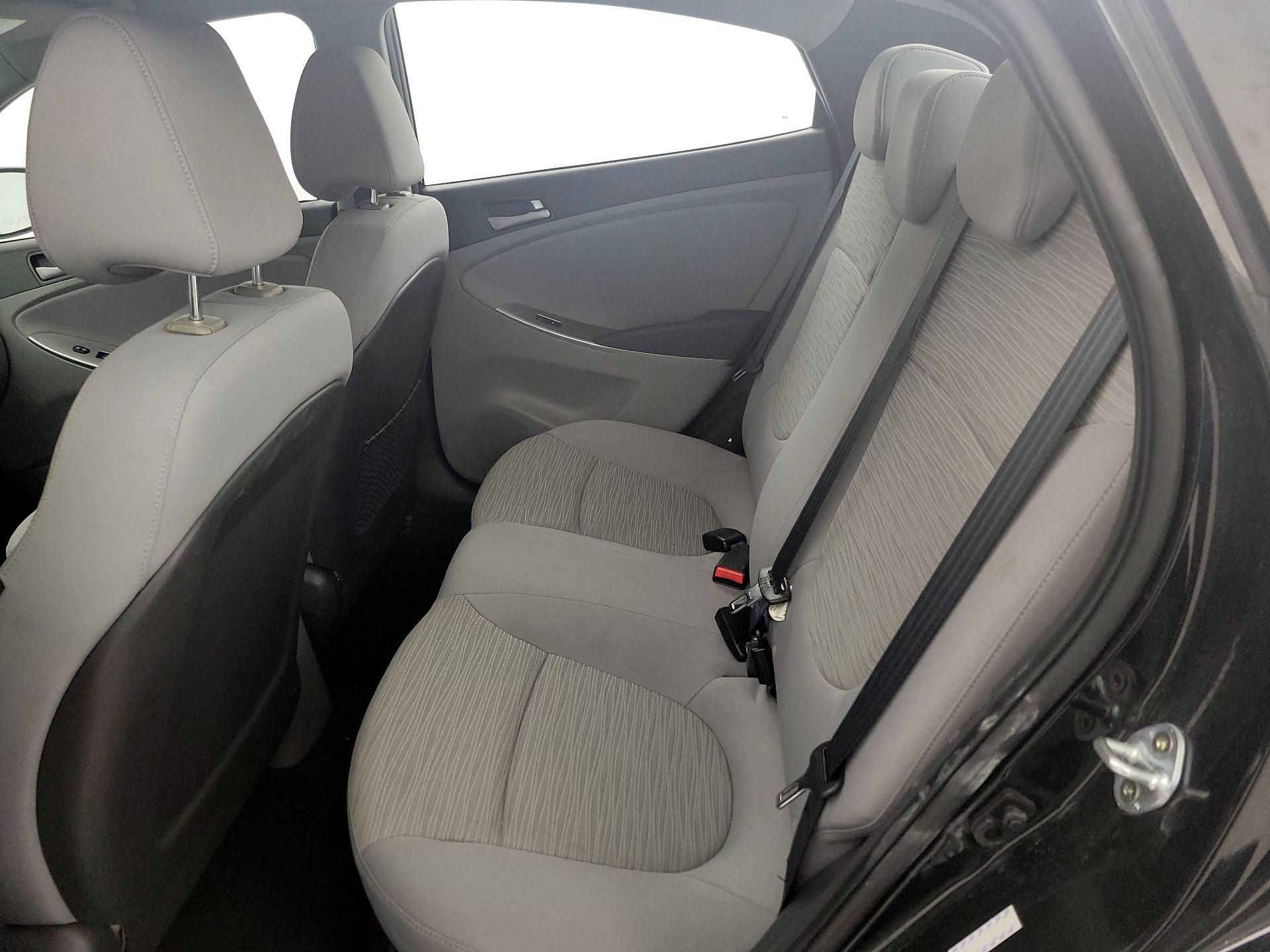 Thumbnail: 2017 Hyundai Accent - 18