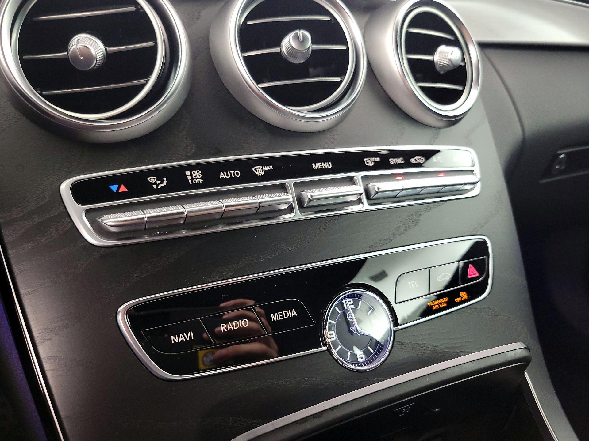 Thumbnail: 2021 Mercedes-Benz C-Class - 16