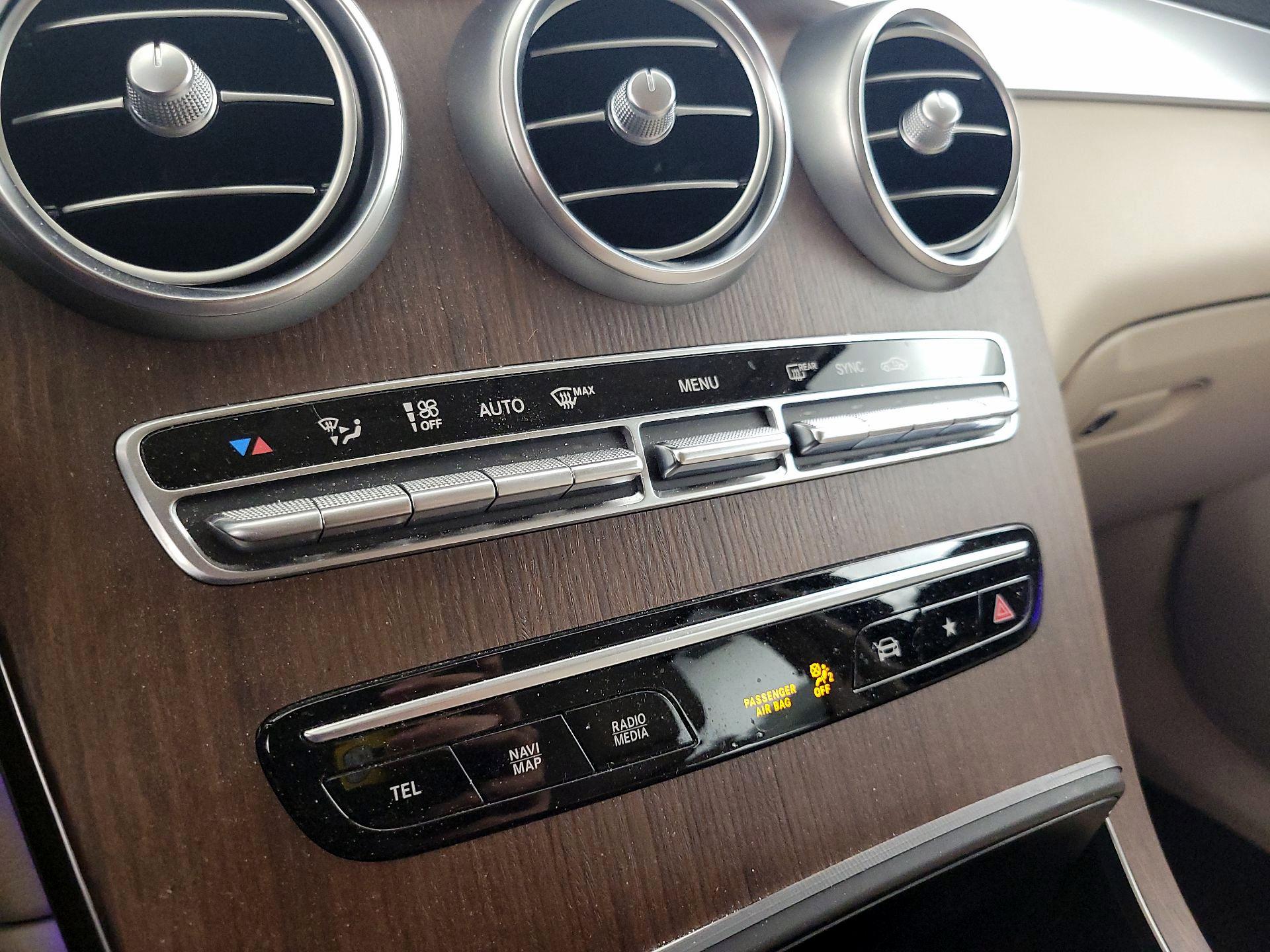 Thumbnail: 2020 Mercedes-Benz GLC - 16