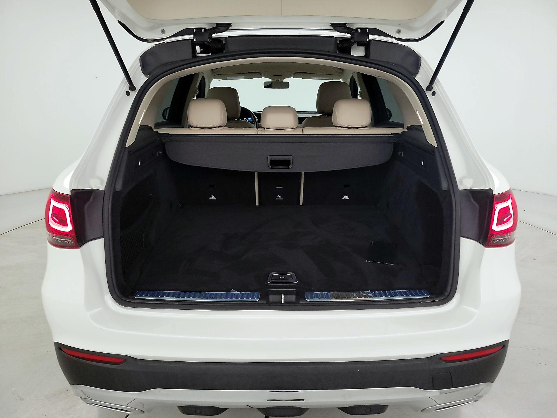 Thumbnail: 2020 Mercedes-Benz GLC - 19