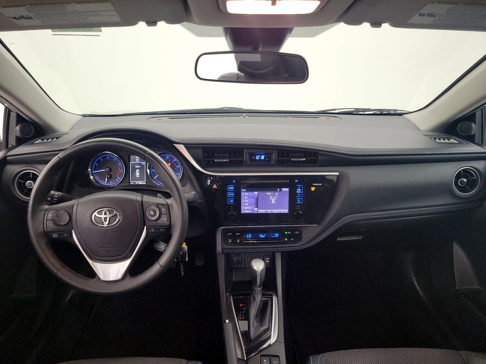 Thumbnail: 2017 Toyota Corolla - 9