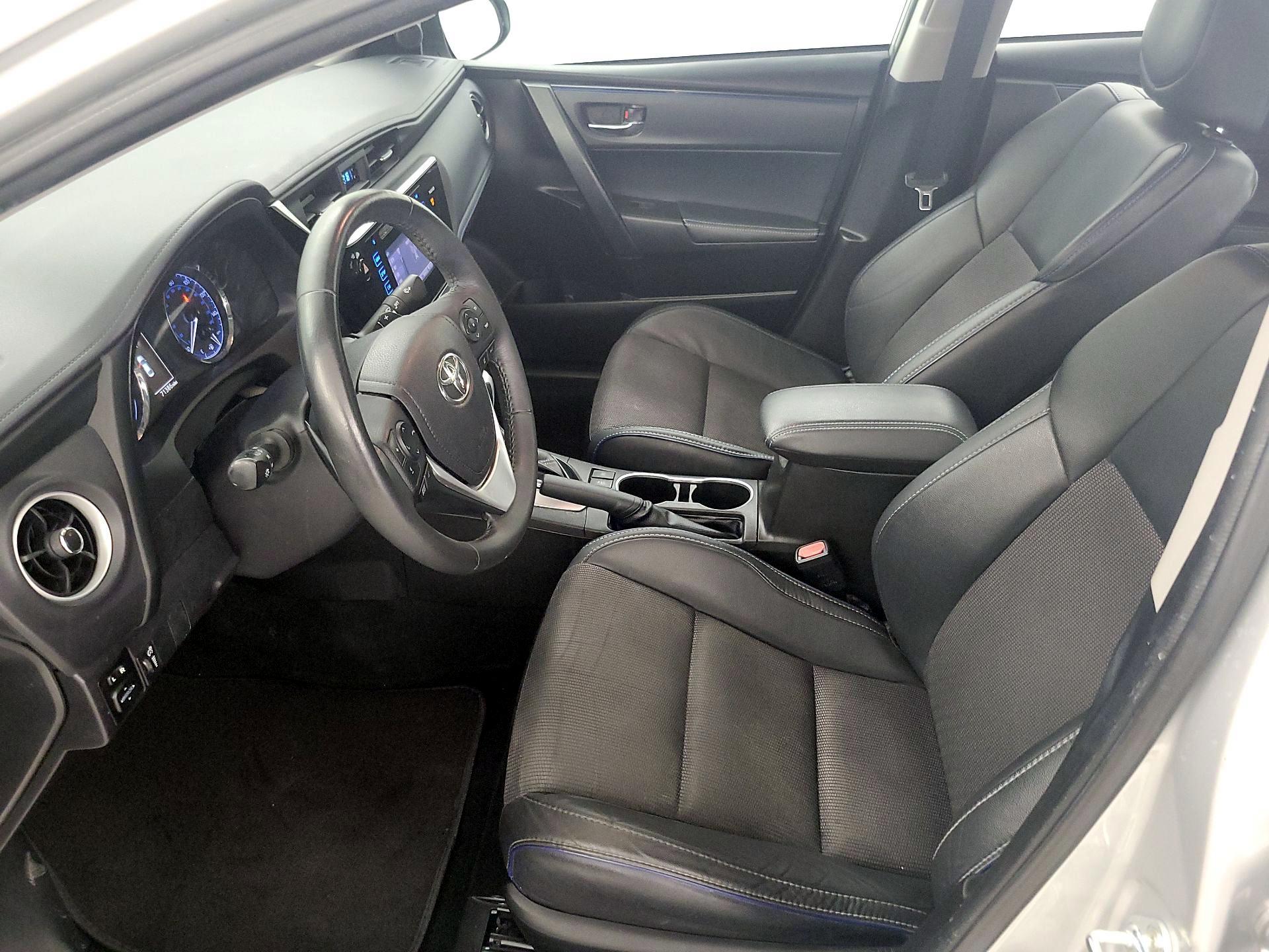 Thumbnail: 2017 Toyota Corolla - 11