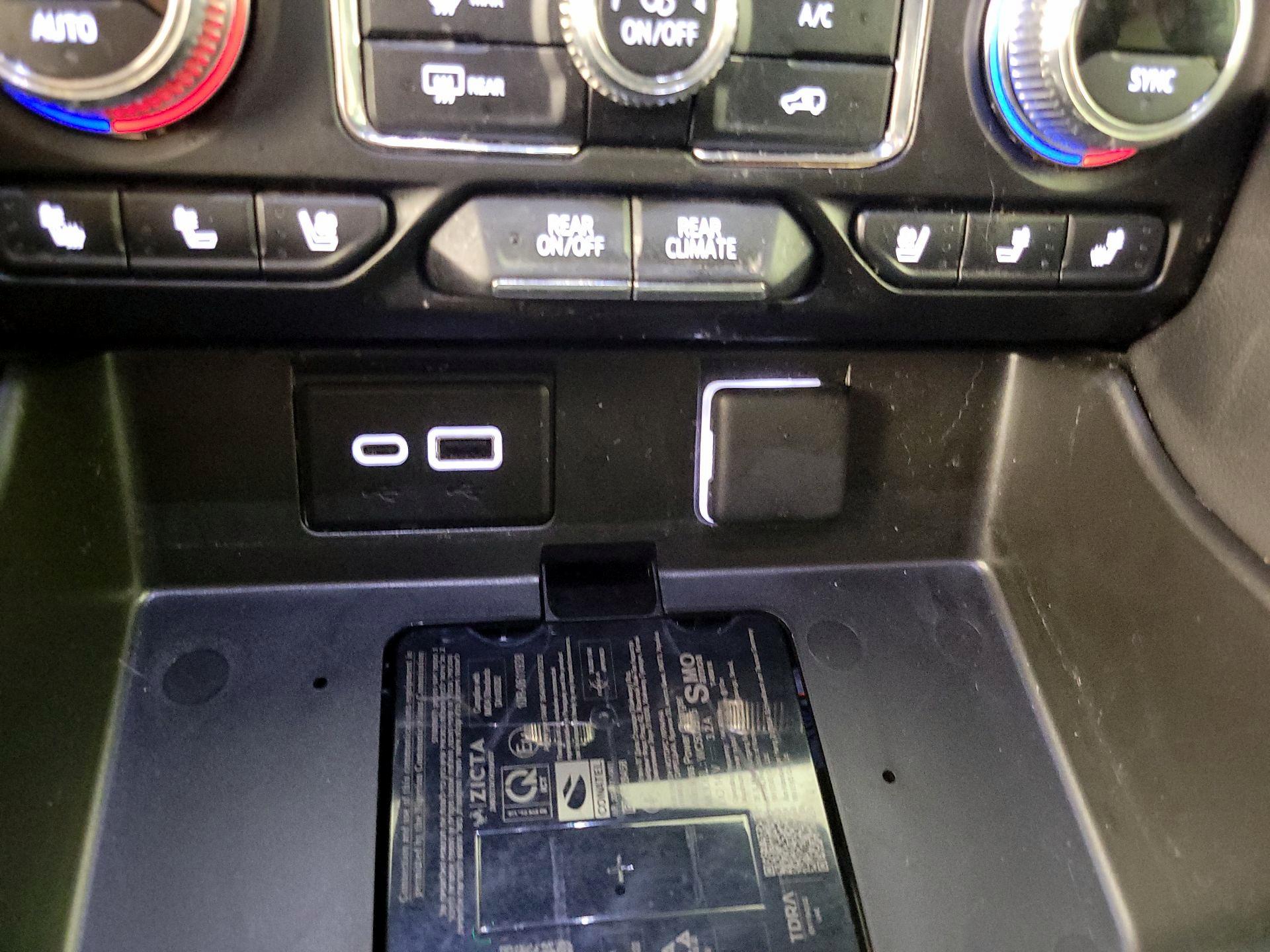 Thumbnail: 2024 GMC Yukon - 19