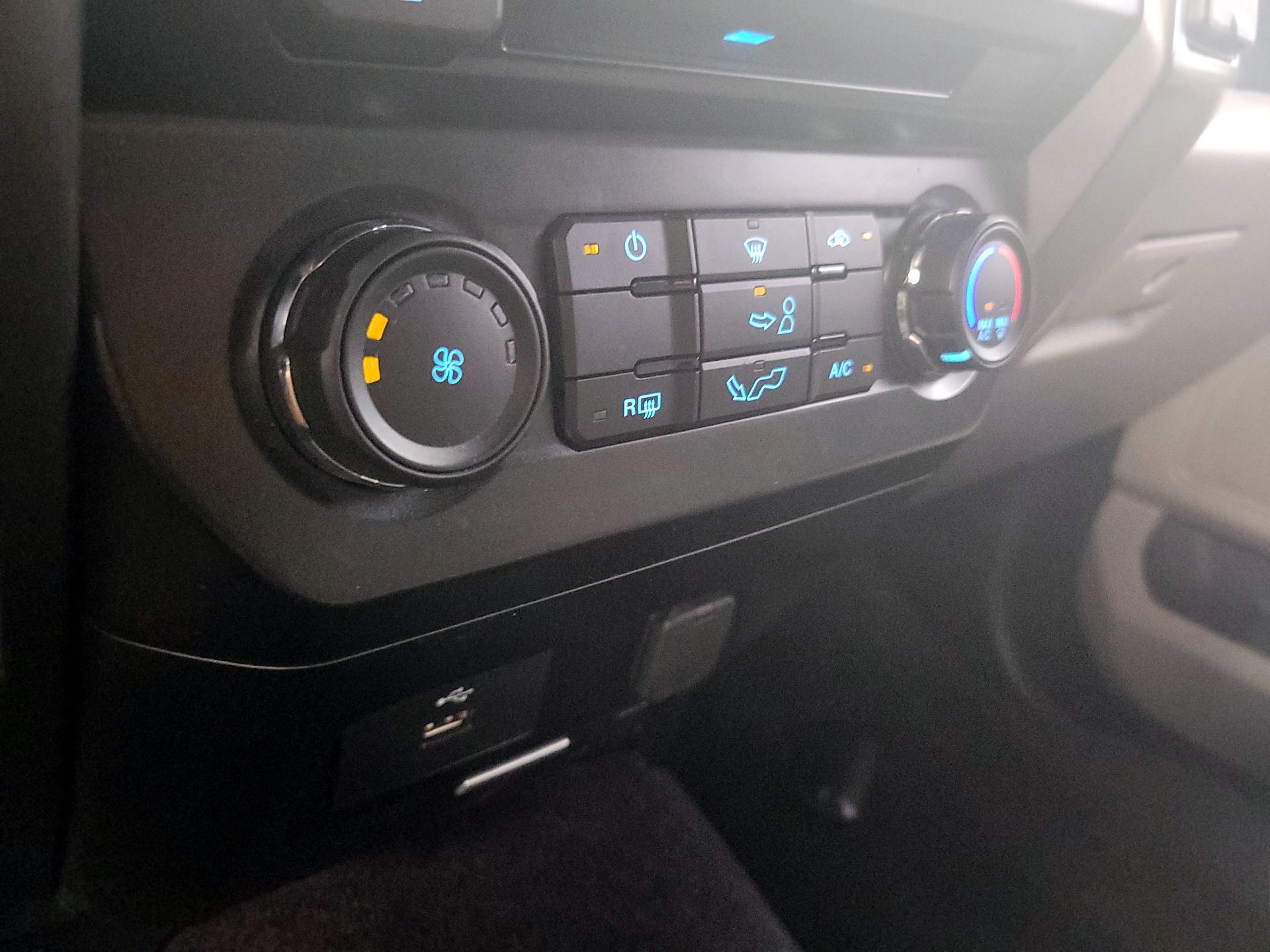 Thumbnail: 2016 Ford F-150 - 16