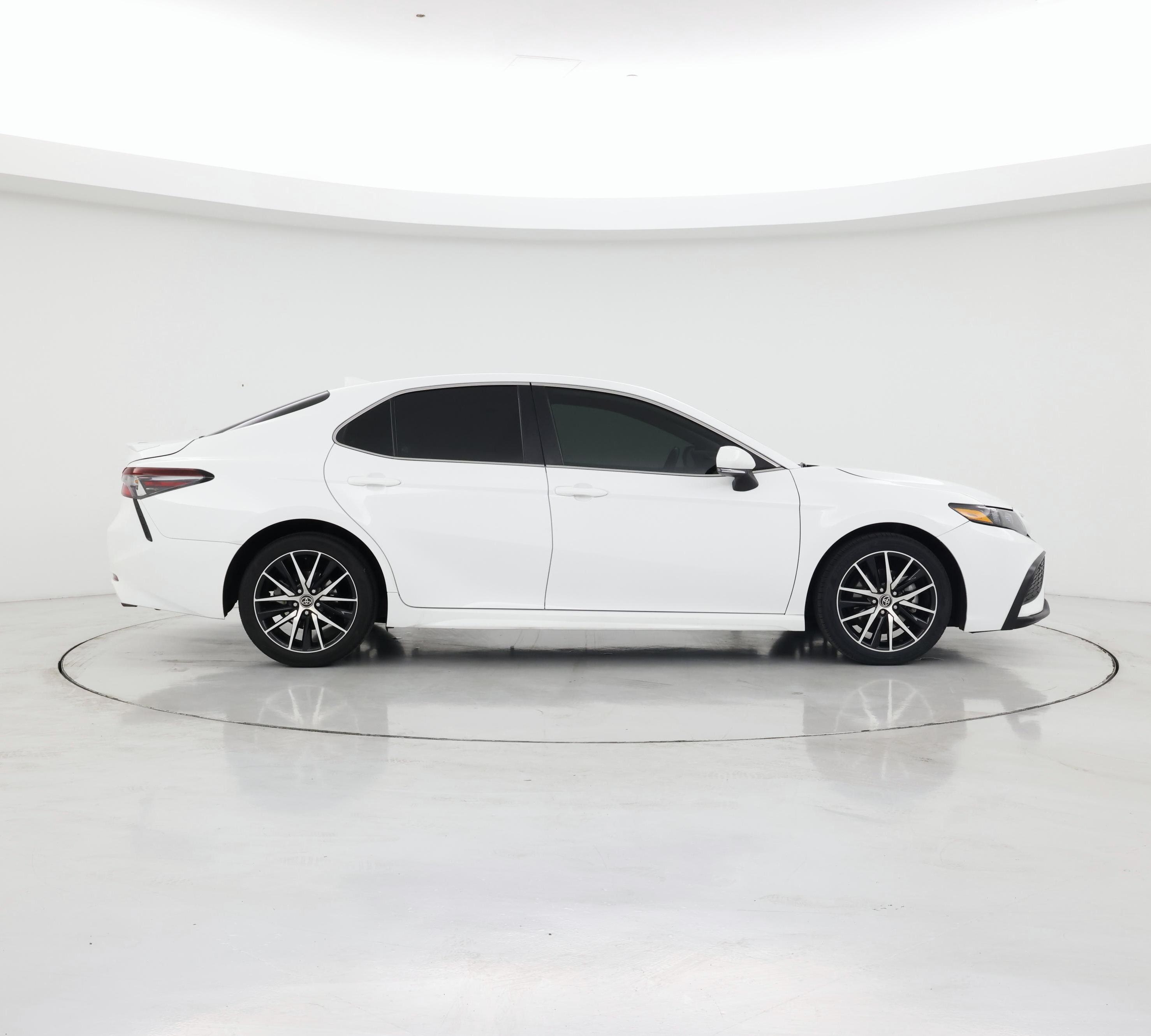 Thumbnail: 2023 Toyota Camry - 7