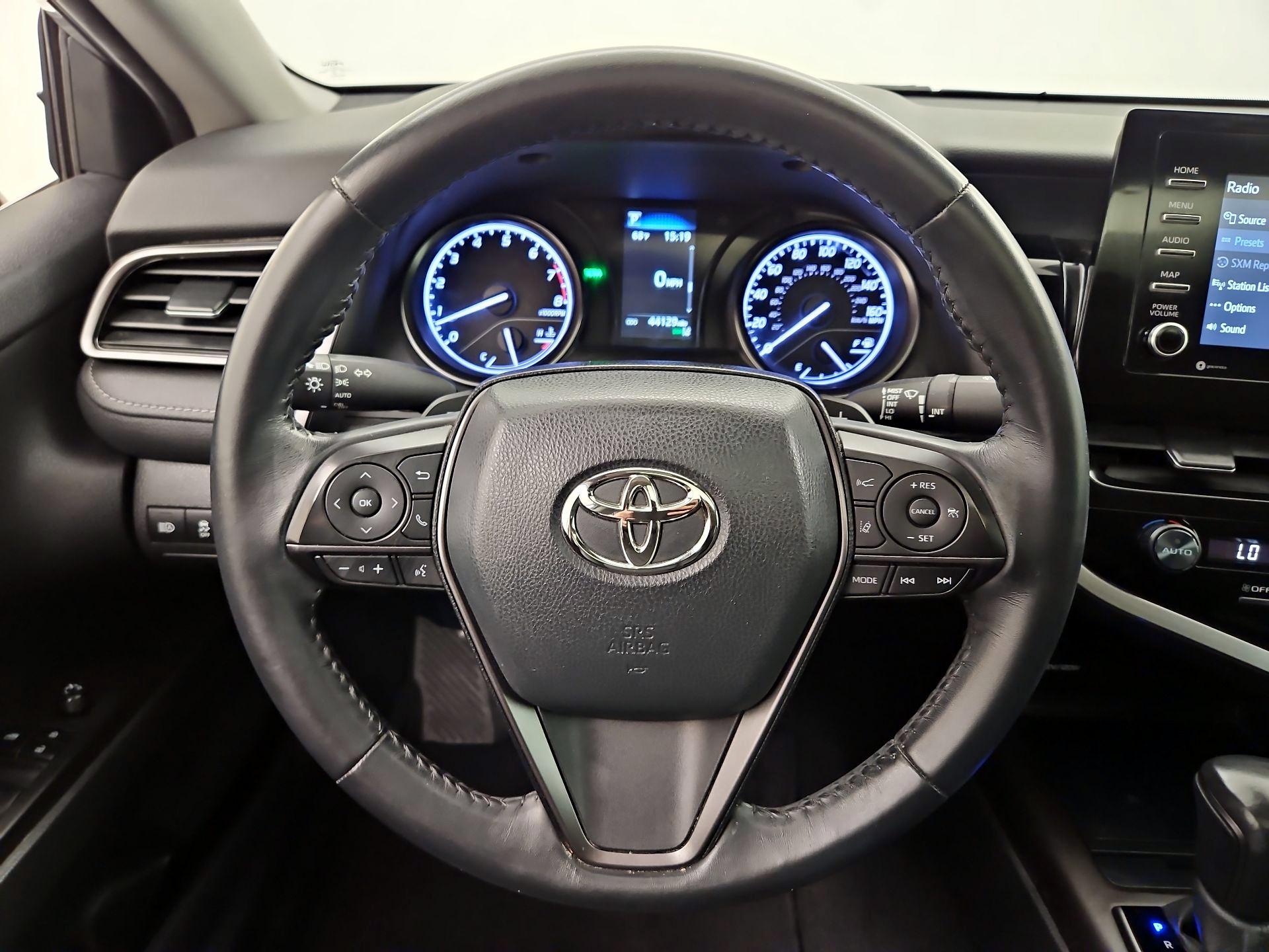 Thumbnail: 2021 Toyota Camry - 10