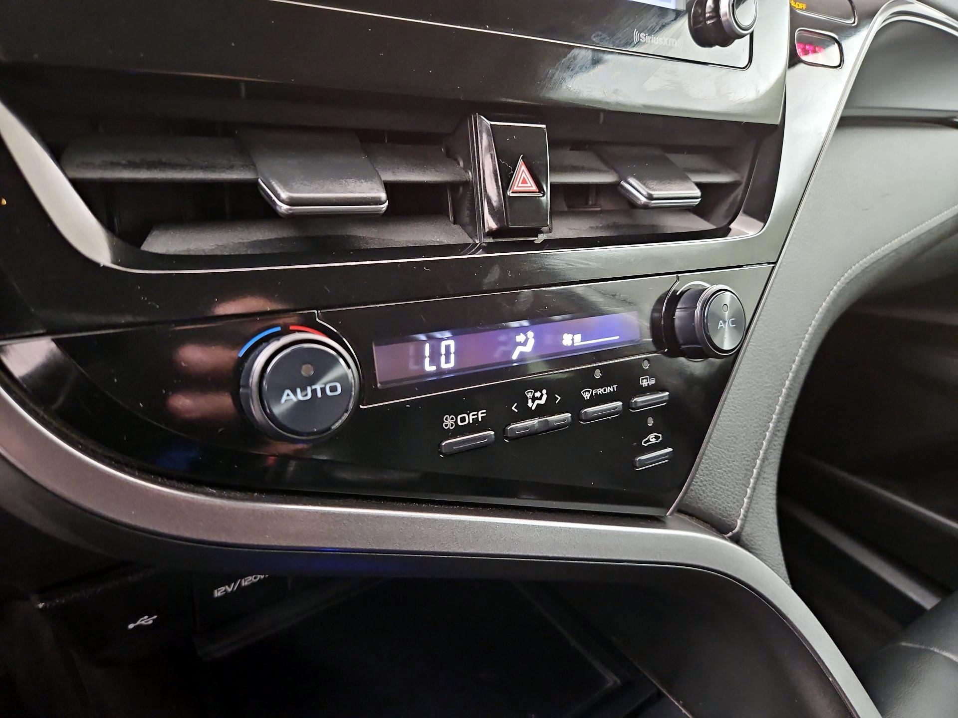 Thumbnail: 2021 Toyota Camry - 16