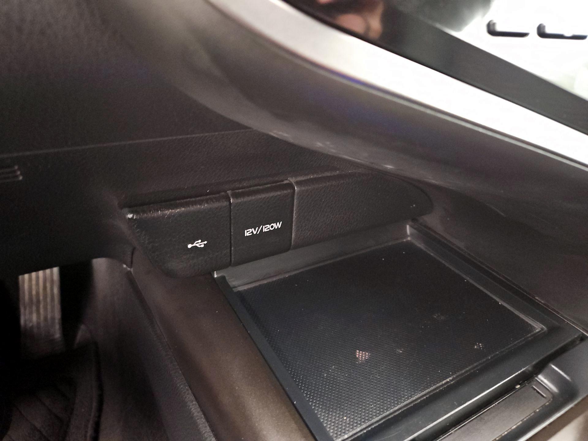 Thumbnail: 2021 Toyota Camry - 18