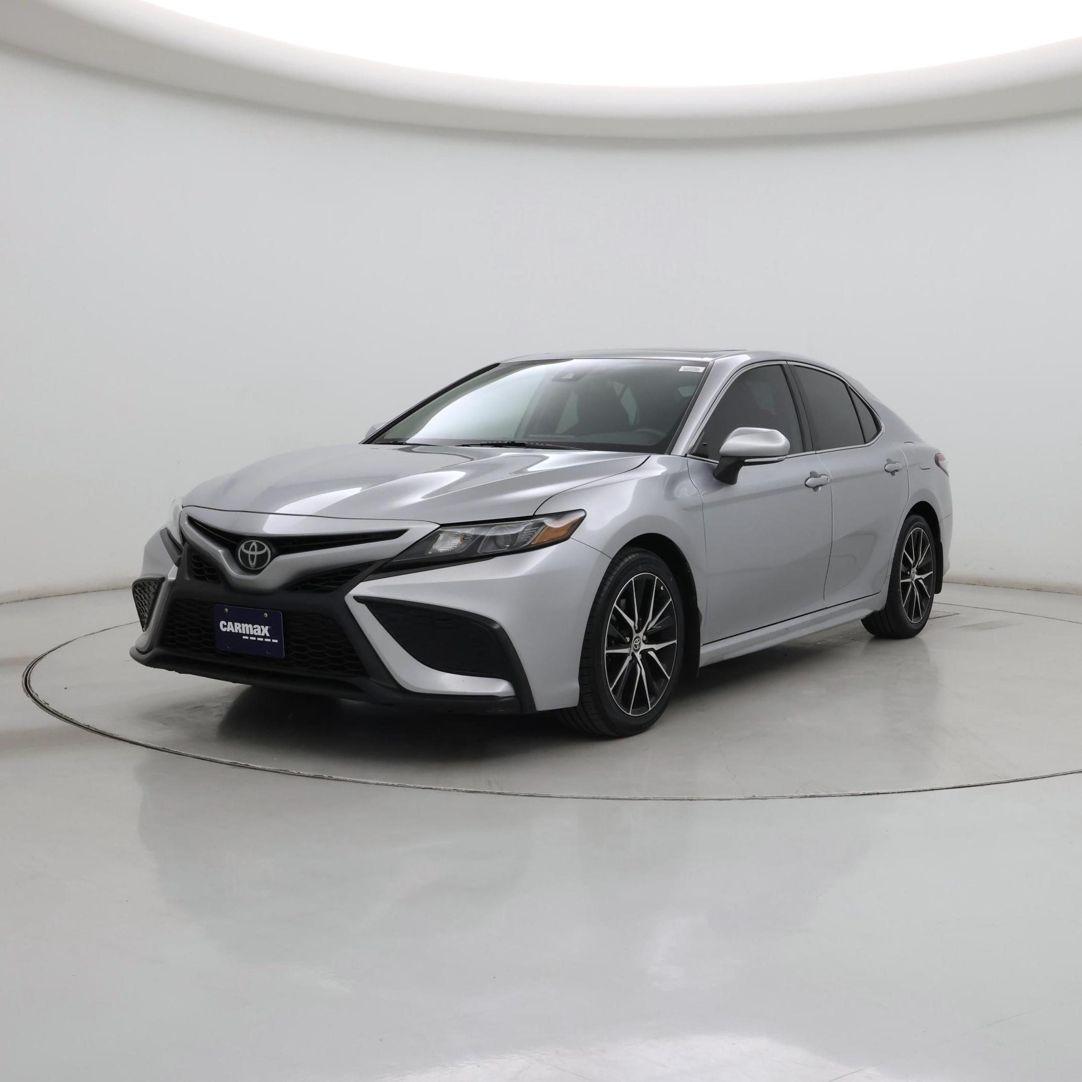 Thumbnail: 2021 Toyota Camry - 4