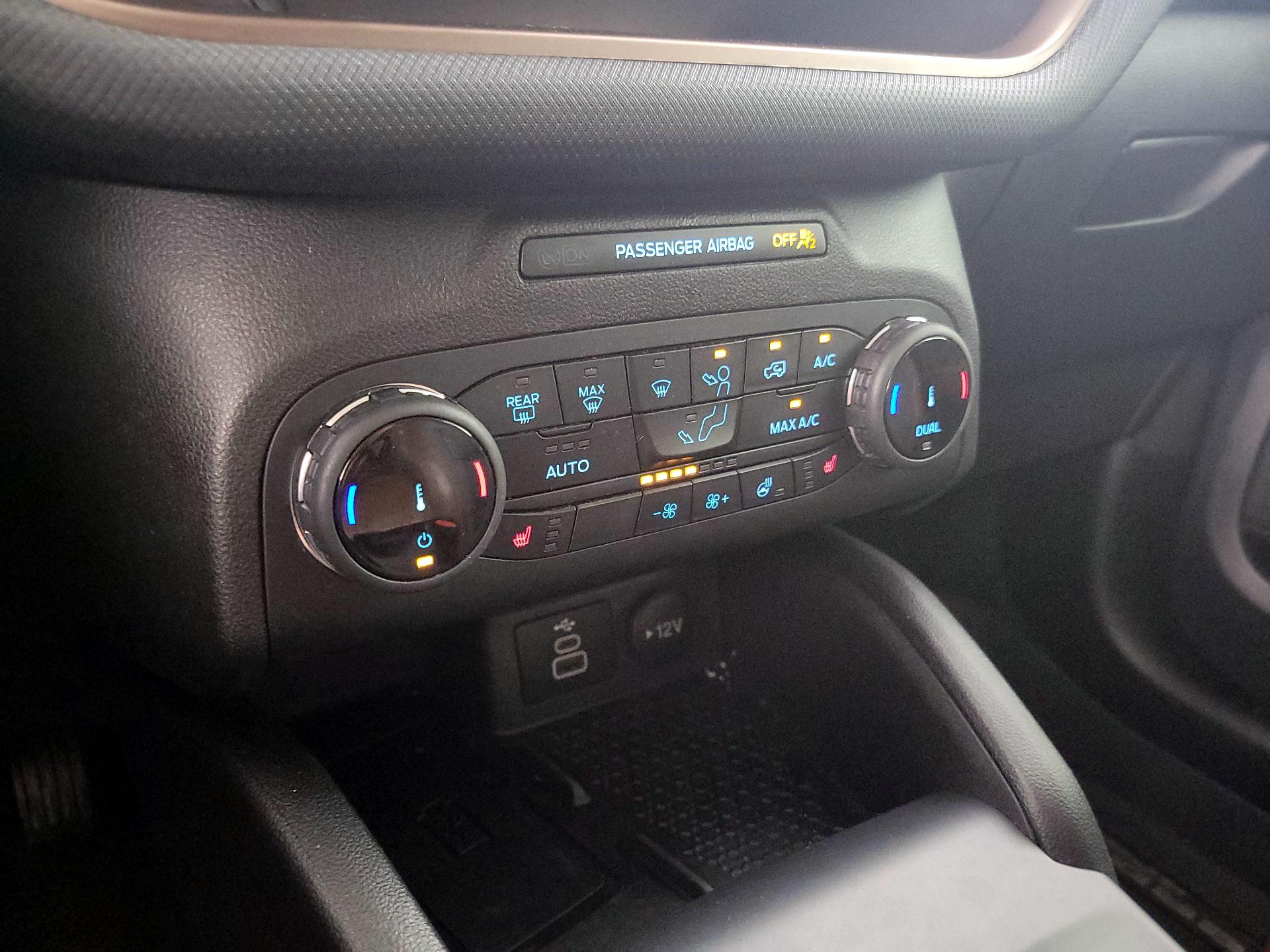 Thumbnail: 2023 Ford Bronco Sport - 17