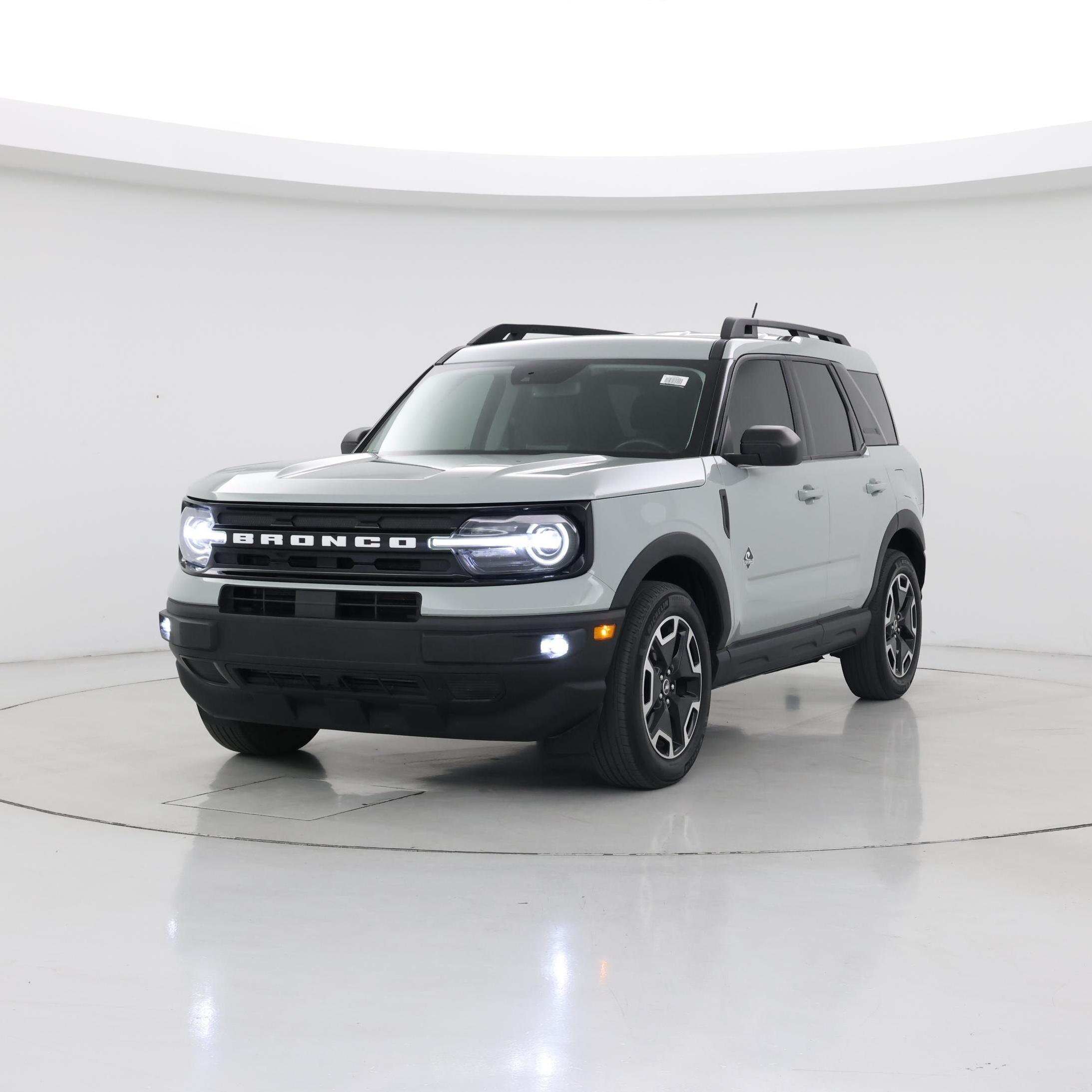 Thumbnail: 2023 Ford Bronco Sport - 4