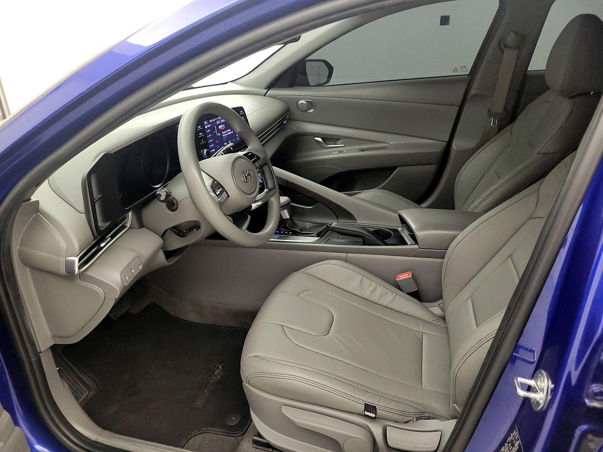 Thumbnail: 2023 Hyundai Elantra - 11