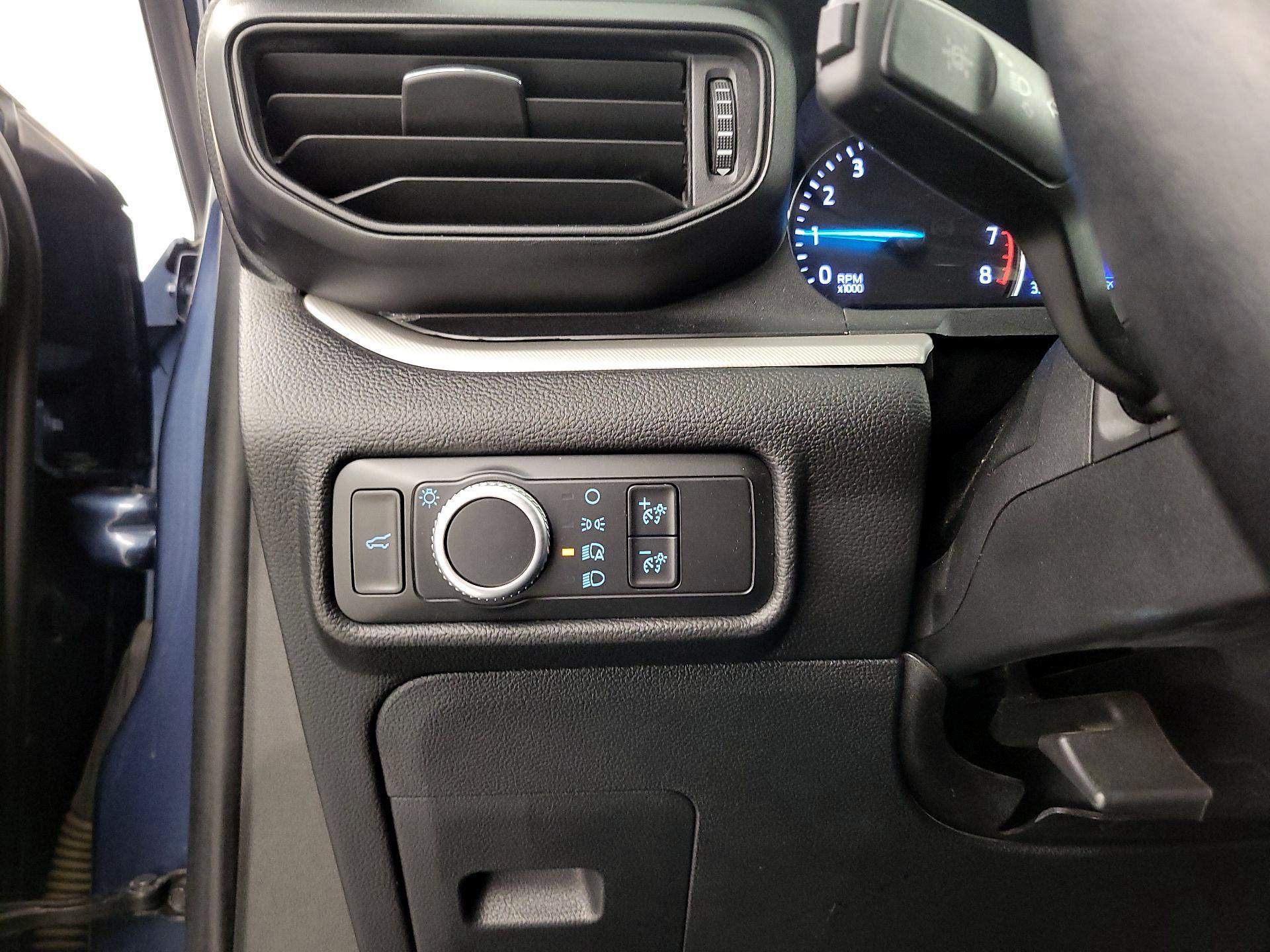 Thumbnail: 2020 Ford Explorer - 13