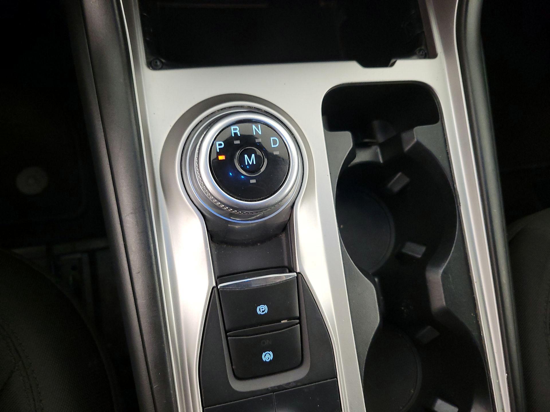 Thumbnail: 2020 Ford Explorer - 17