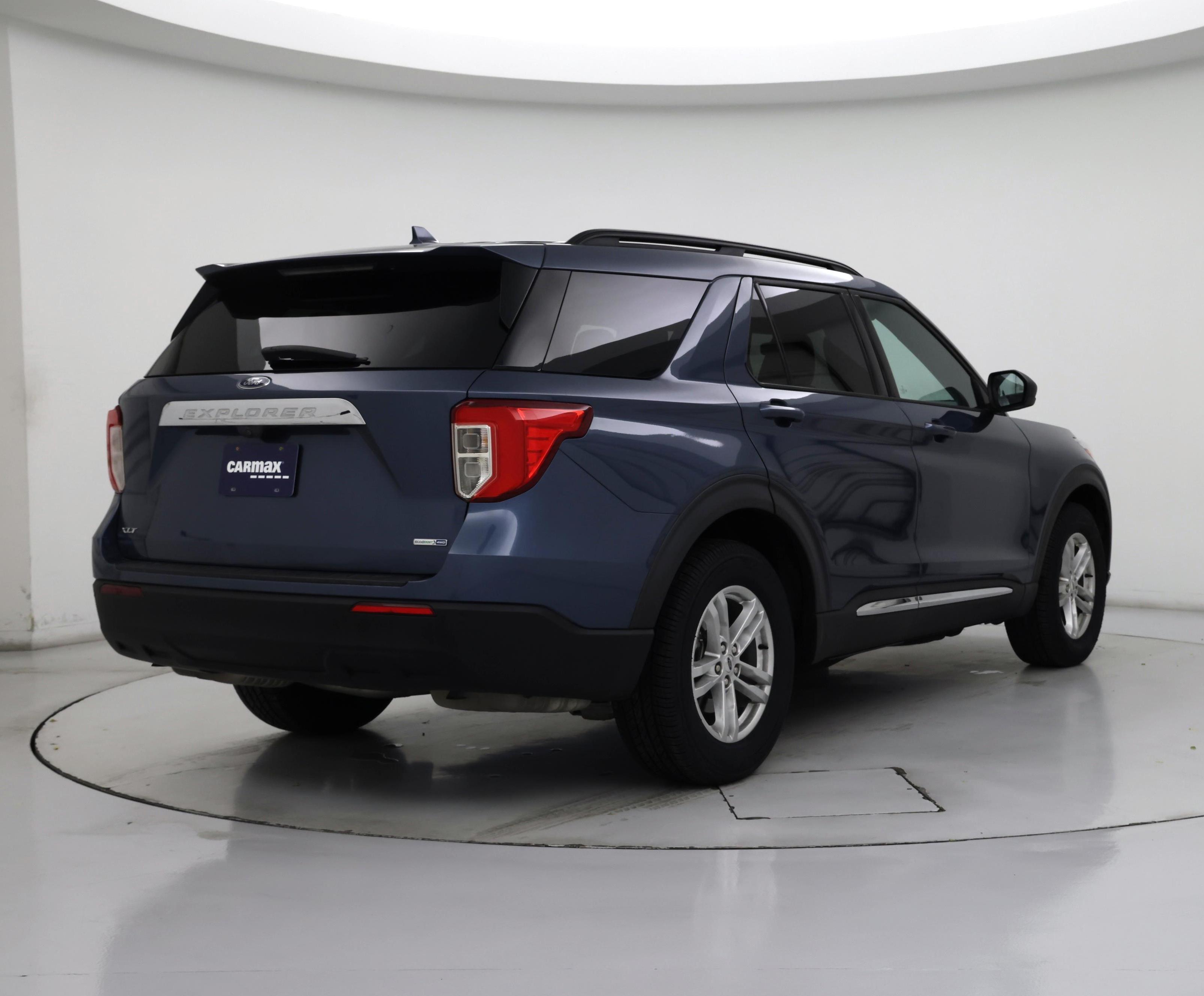 Thumbnail: 2020 Ford Explorer - 8