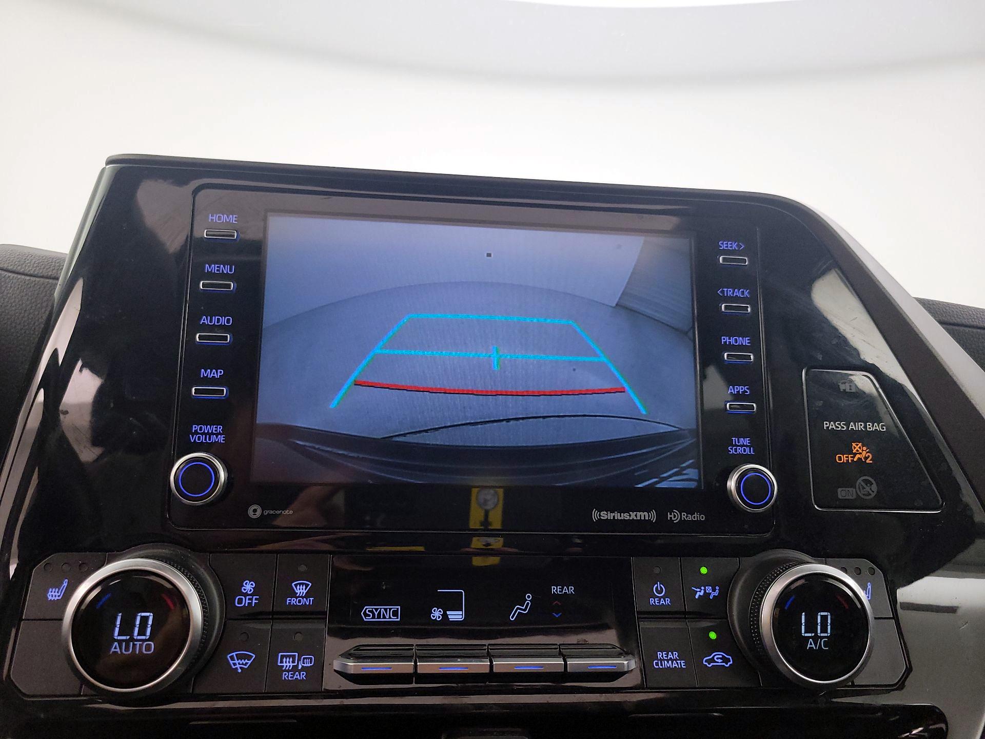 Thumbnail: 2020 Toyota Highlander - 14